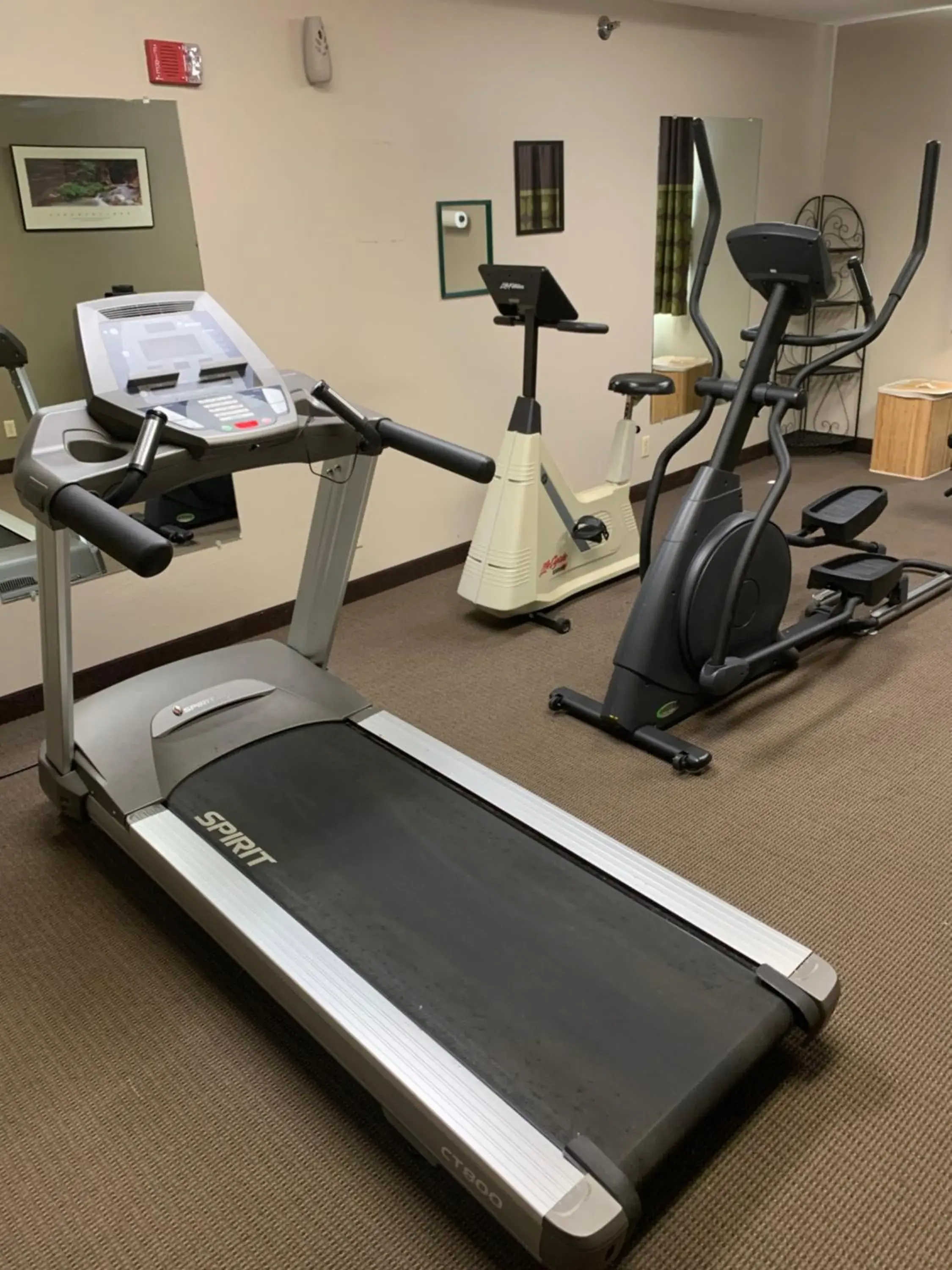 Fitness centre/facilities in Super 8 by Wyndham O Neill NE Fitness centre/facilities in Super 8 by Wyndham O Neill NE