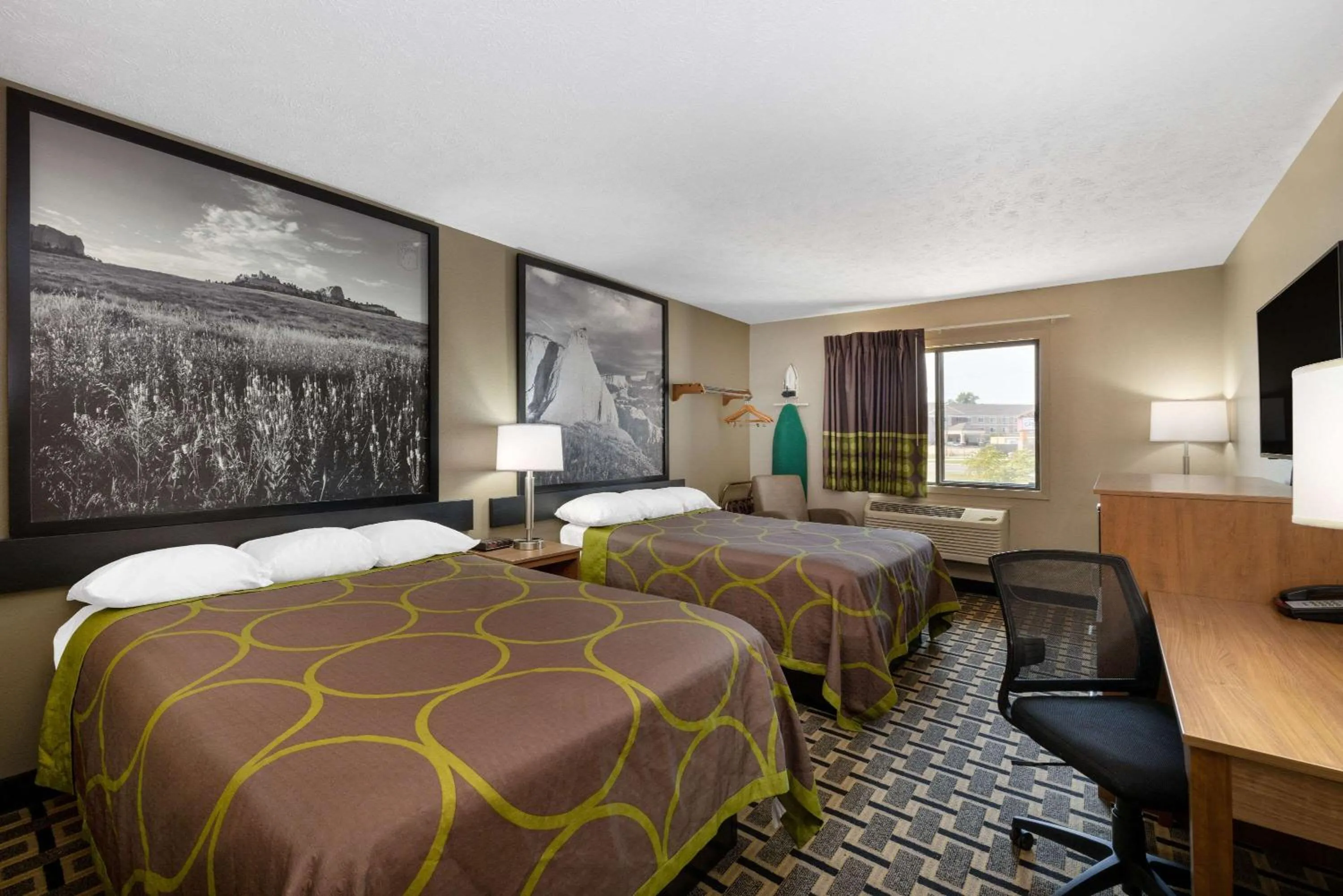 Bedroom, Bed in Super 8 by Wyndham O Neill NE