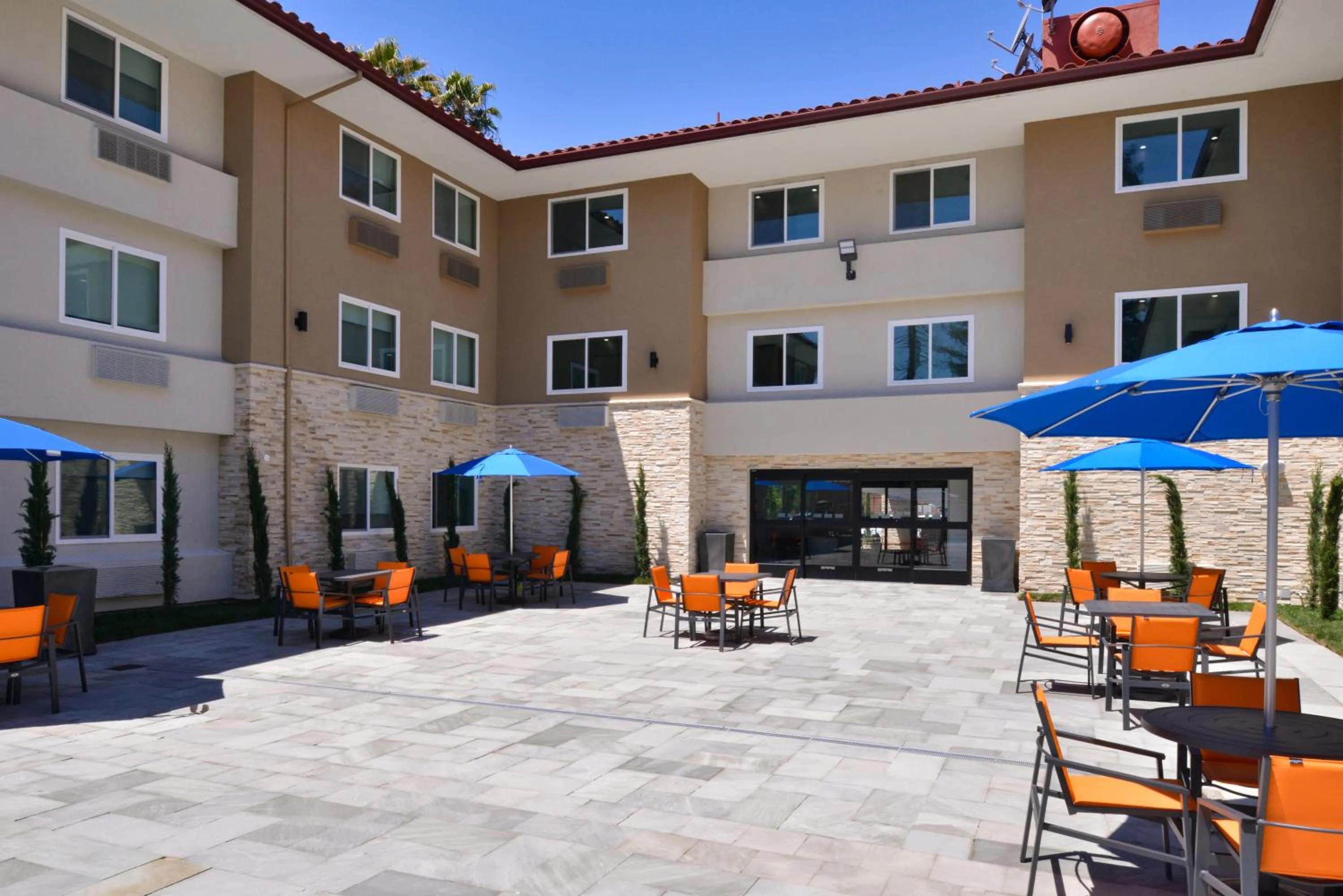 Patio in Holiday Inn Express - Santa Rosa North by IHG