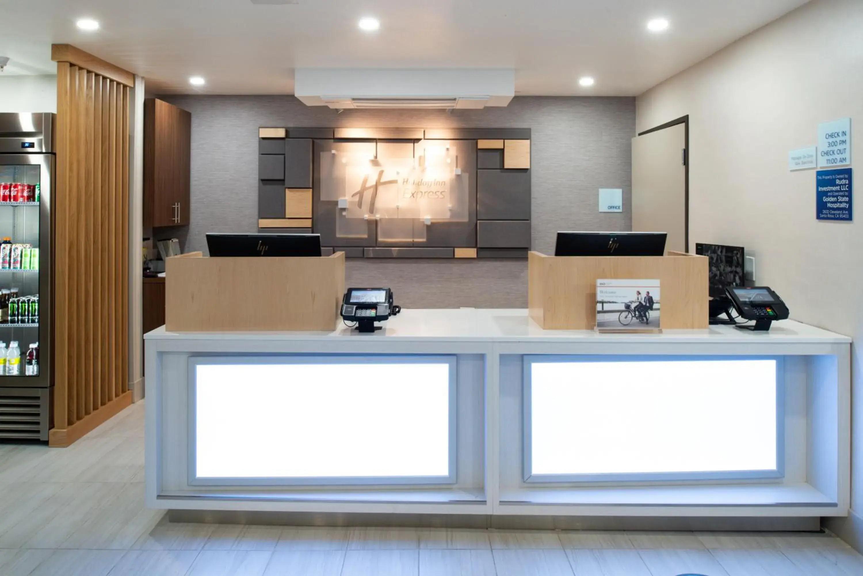 Lobby or reception in Holiday Inn Express - Santa Rosa North by IHG Lobby or reception in Holiday Inn Express - Santa Rosa North by IHG