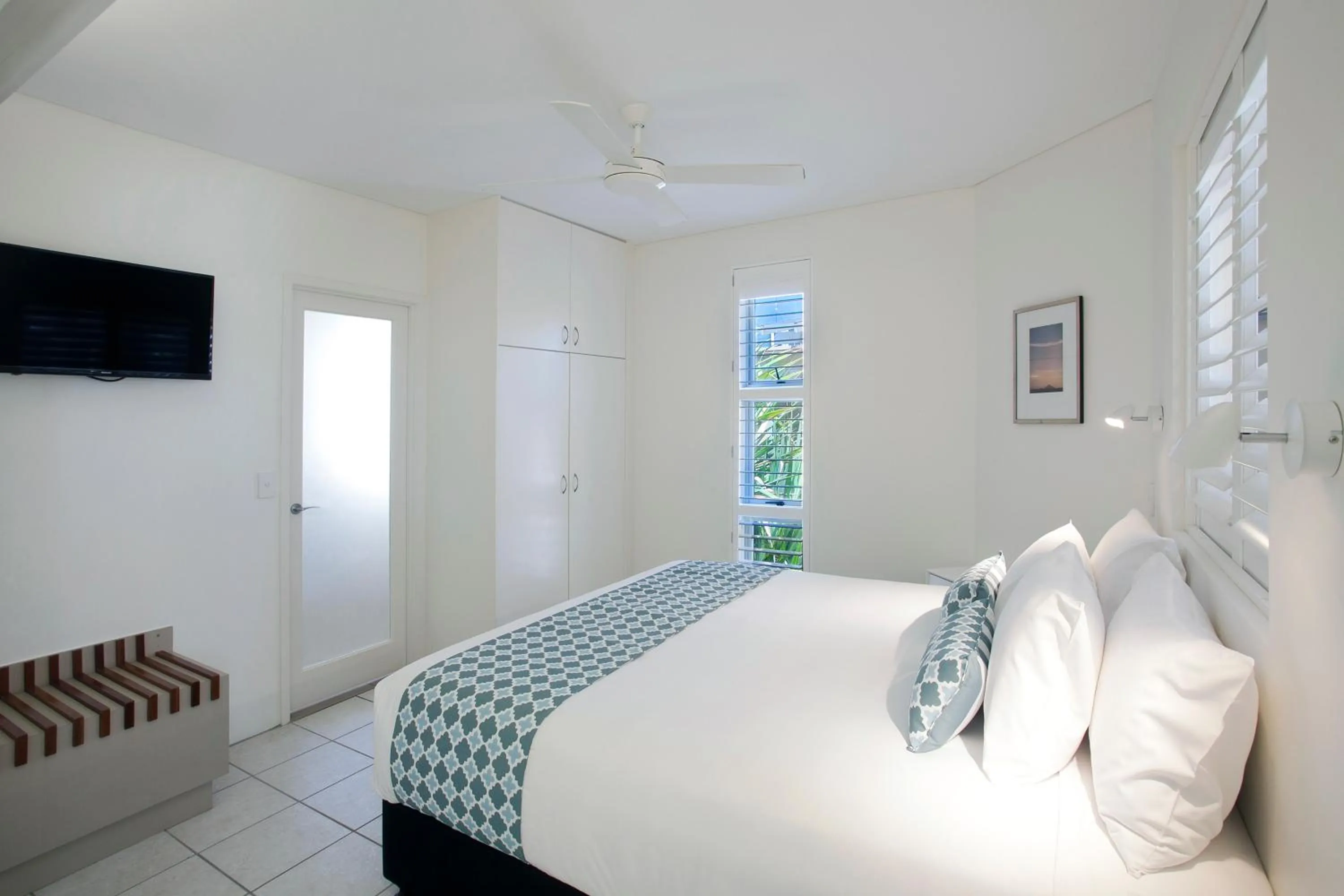 Bedroom, Bed in Maison Noosa