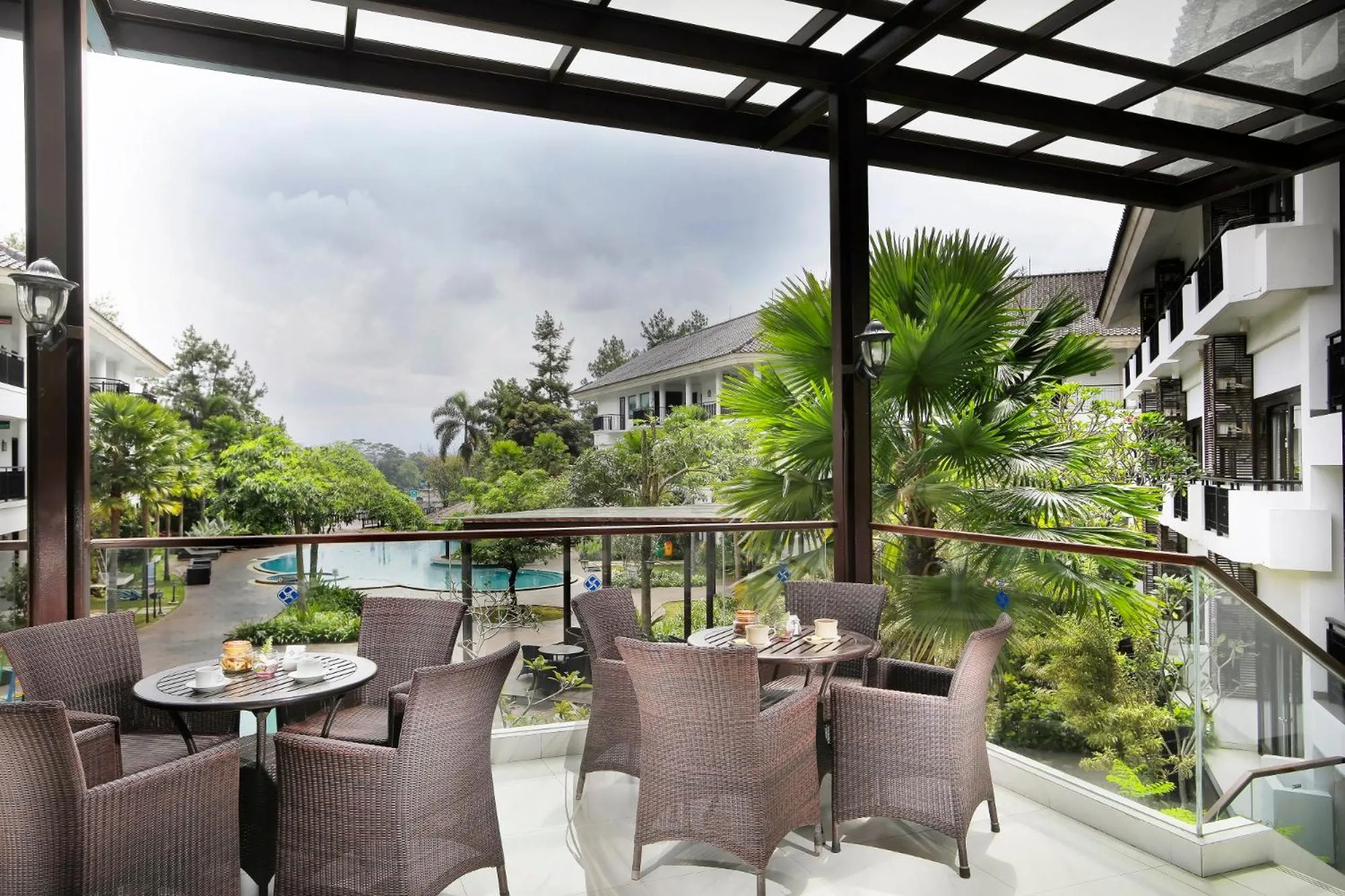 Lounge or bar in Lido Lake Resort by MNC Hotel