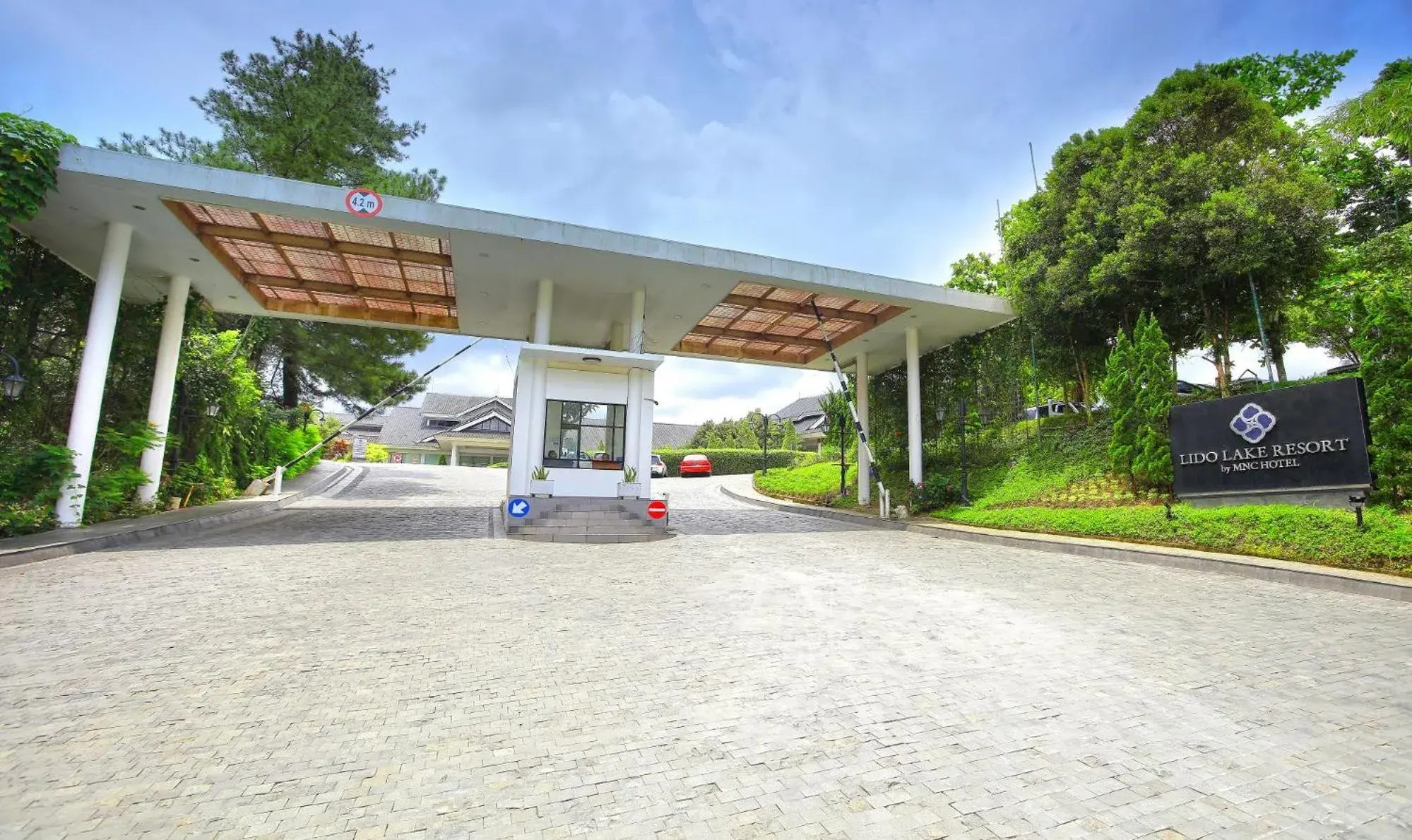 Facade/entrance in Lido Lake Resort by MNC Hotel Facade/entrance in Lido Lake Resort by MNC Hotel