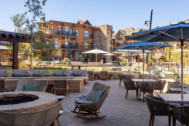 Balcony/Terrace in Limelight Hotel Snowmass