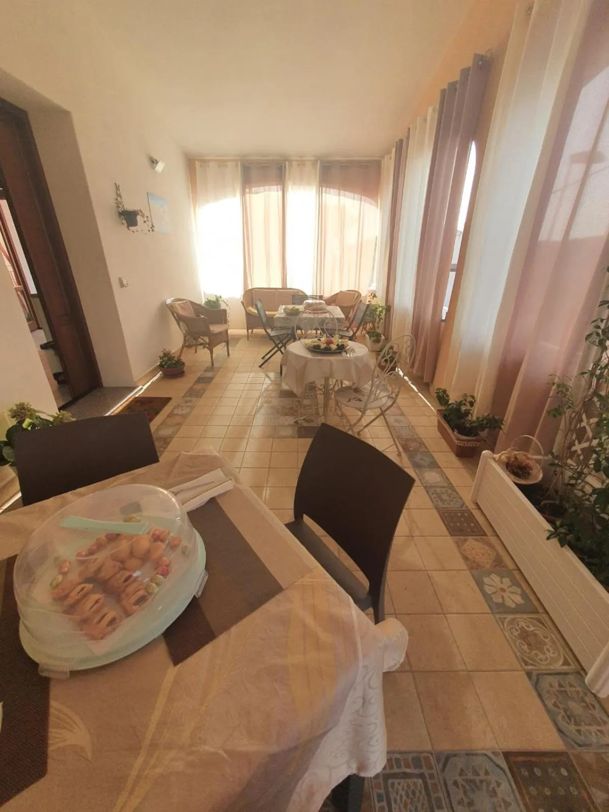 Dining area in B&B Sos Manneddos