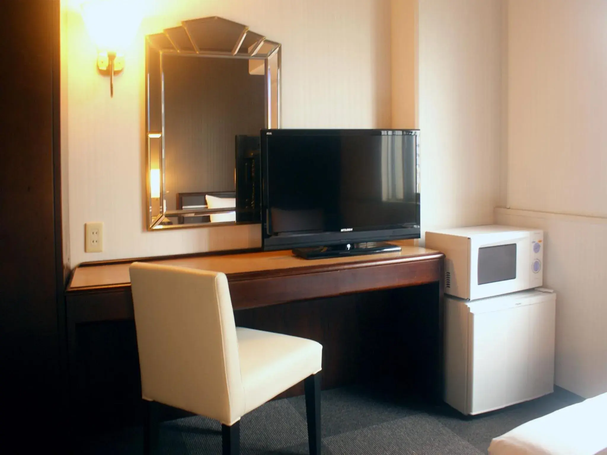 Photo of the whole room in HOTEL LiVEMAX BUDGET Naha Photo of the whole room in HOTEL LiVEMAX BUDGET Naha