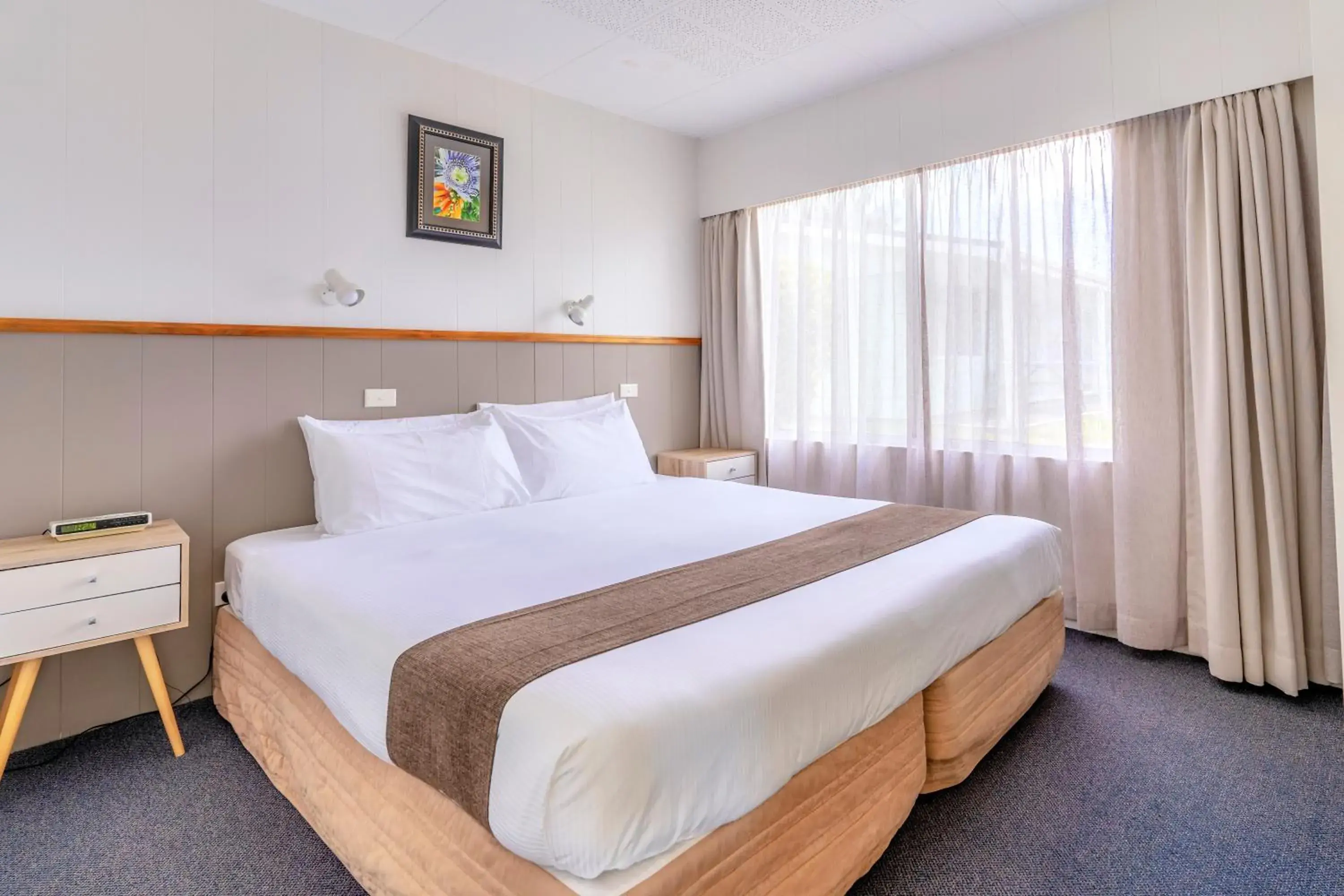 Bed in Aloha Apartments Bed in Aloha Apartments