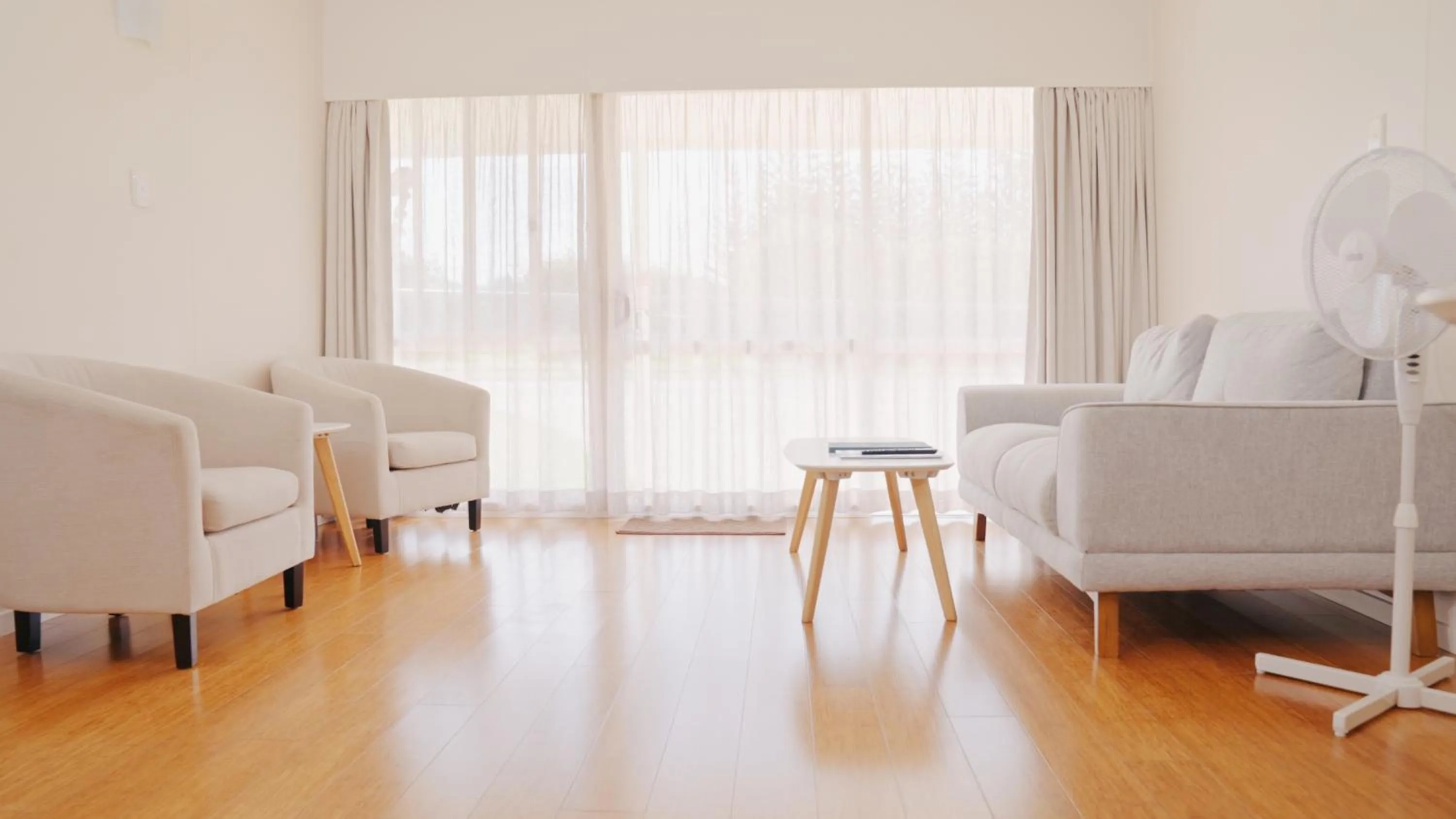 Living room in Aloha Apartments