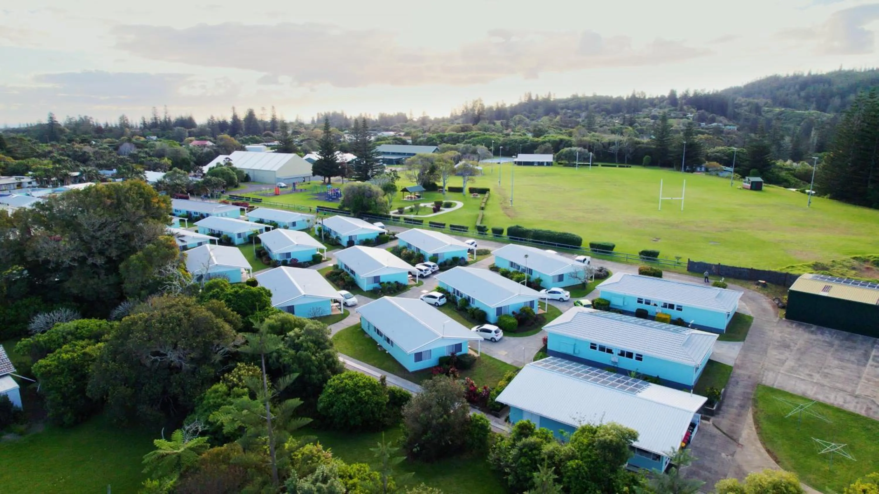 Property building in Aloha Apartments