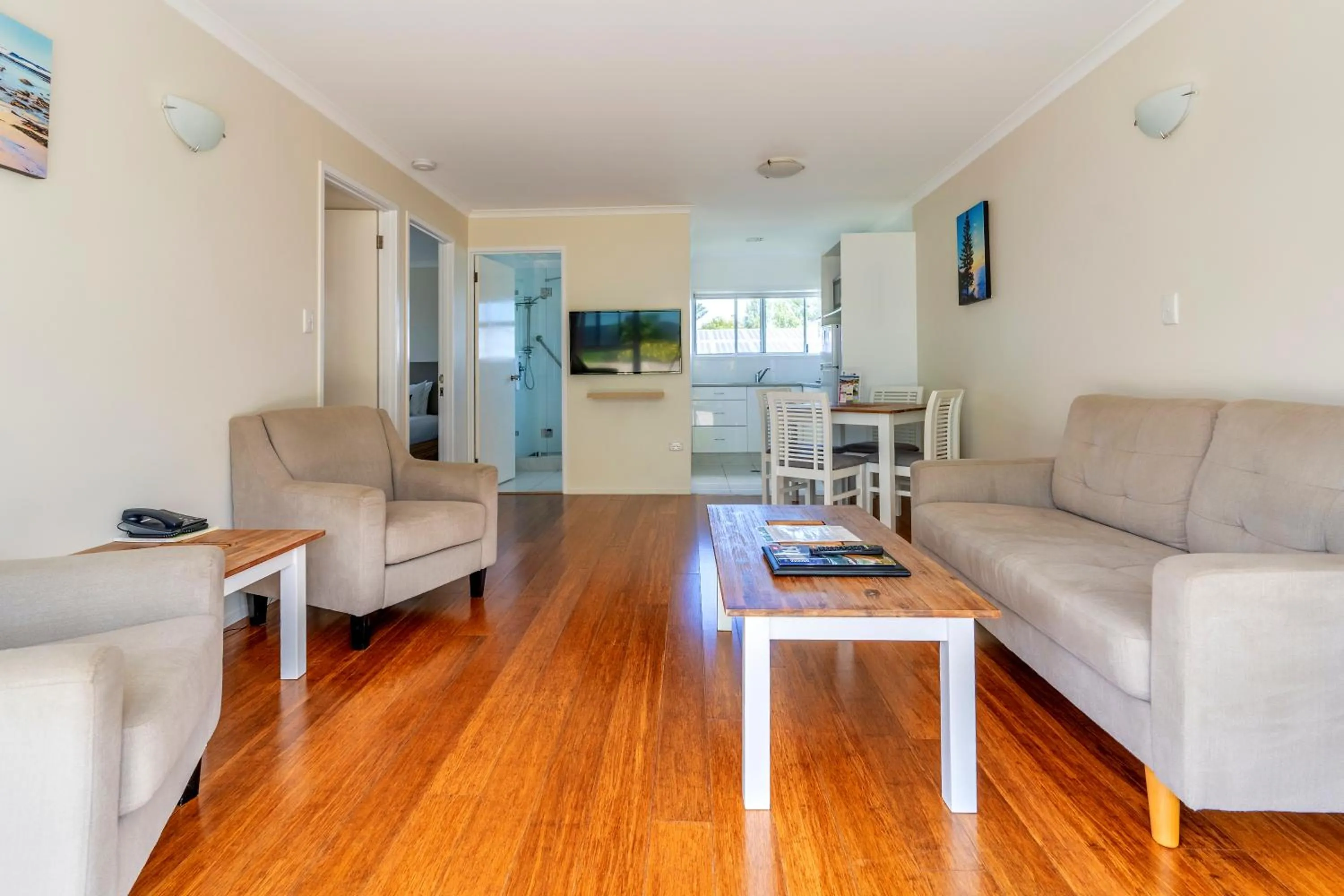 Living room in Aloha Apartments