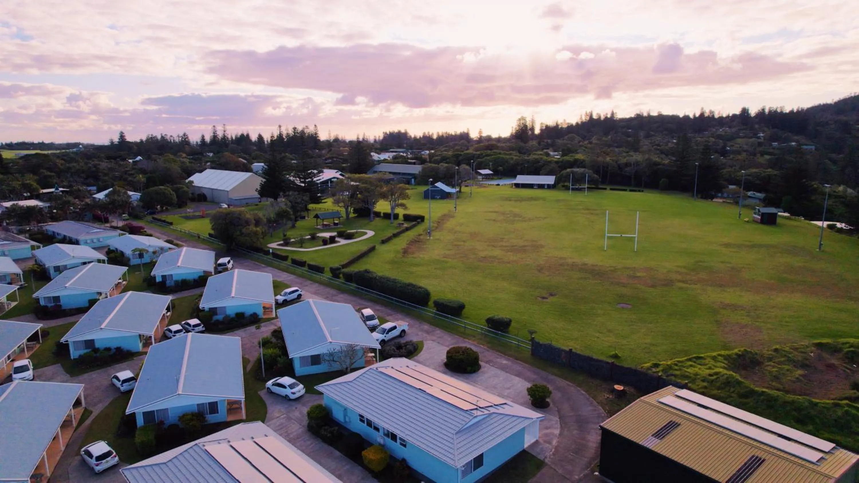 Property building in Aloha Apartments