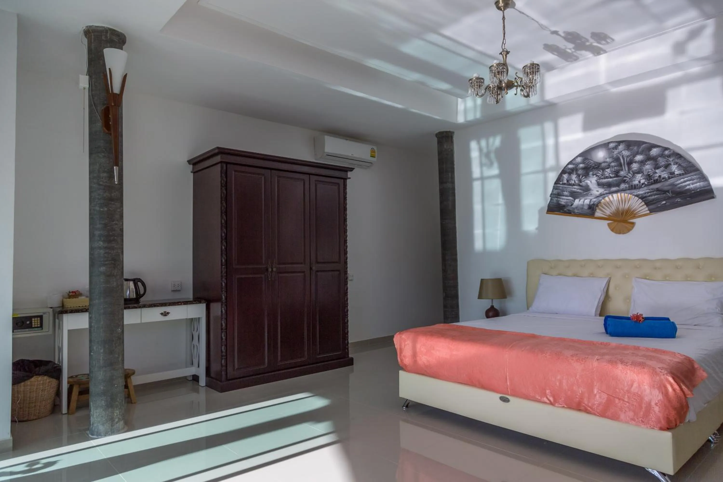 Photo of the whole room, Bed in Yao Yai Beach Resort