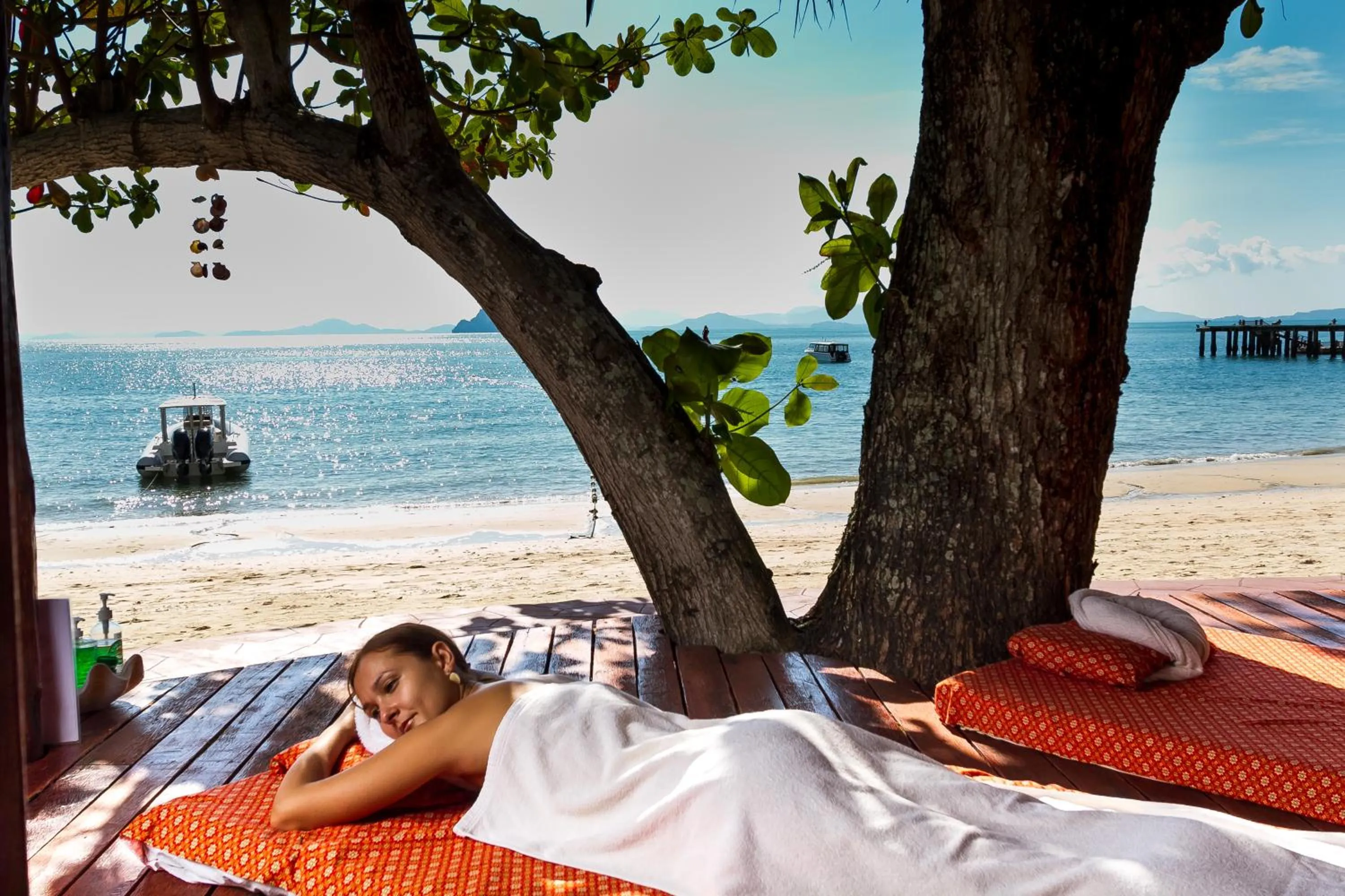 People in Yao Yai Beach Resort