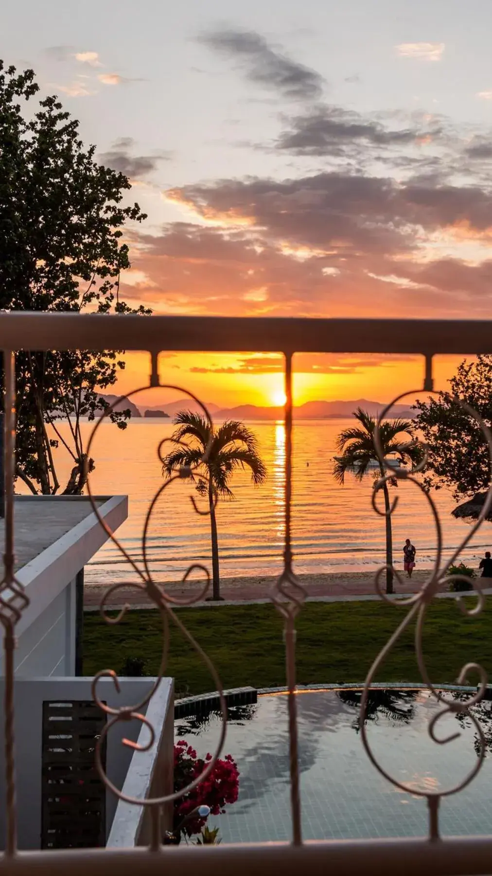 Sea View Shared Pool Villa in Yao Yai Beach Resort Sea View Shared Pool Villa in Yao Yai Beach Resort