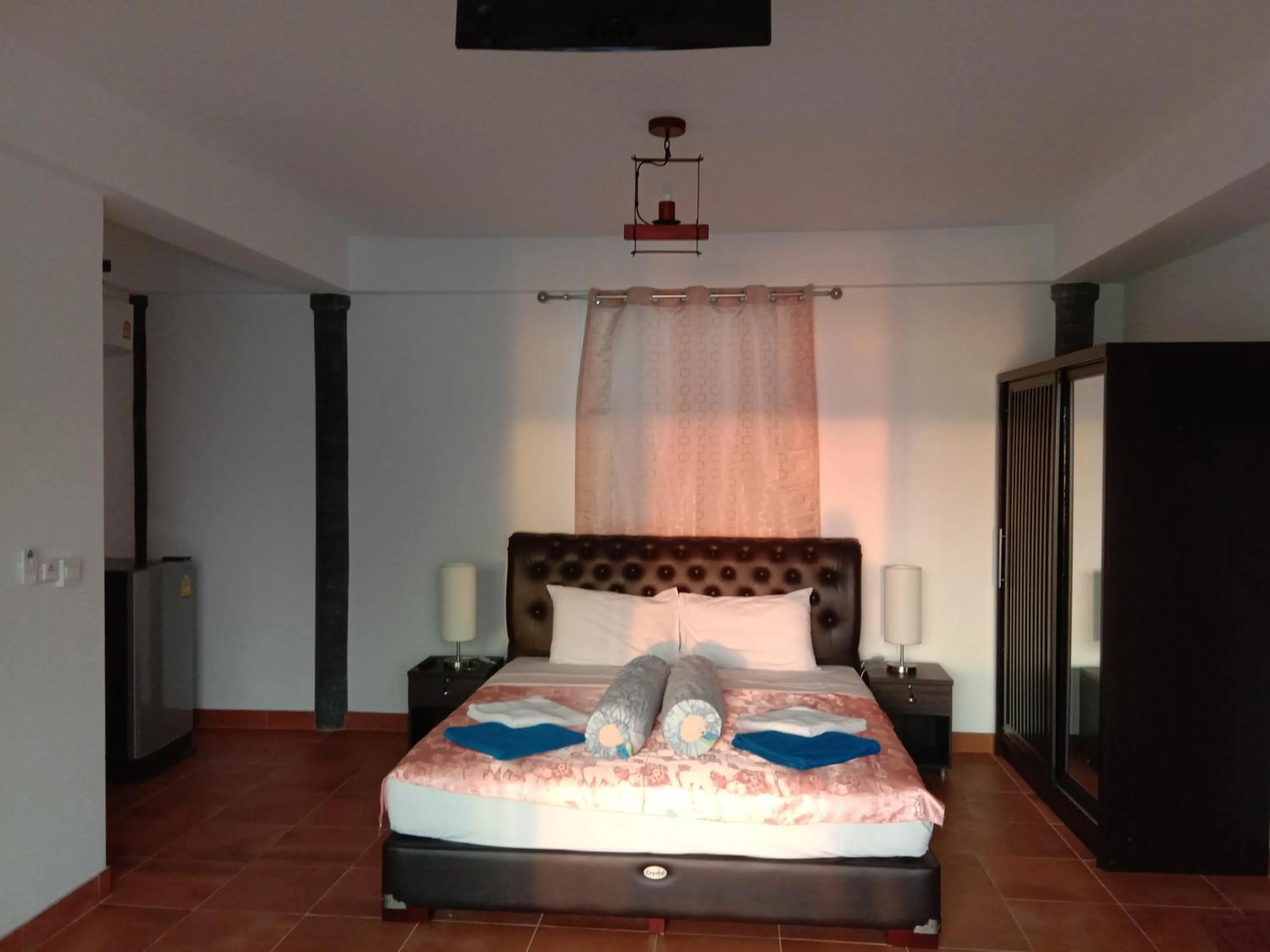 Bed in Yao Yai Beach Resort