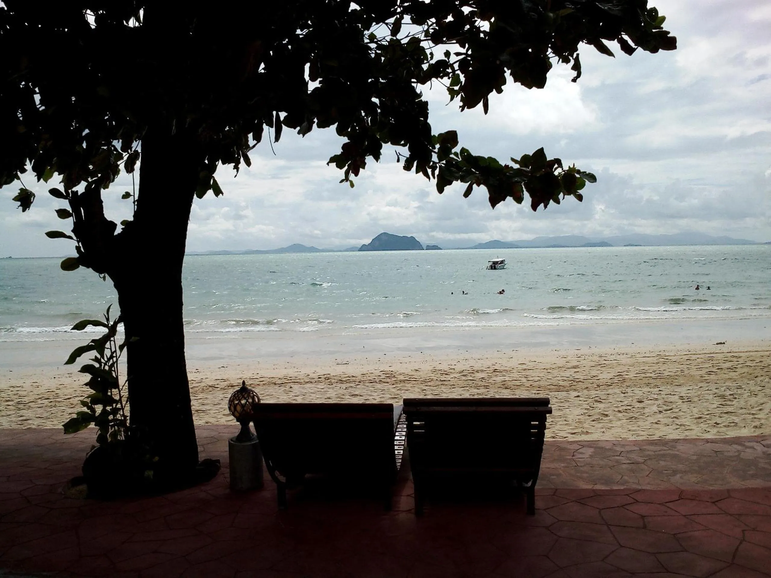 Day in Yao Yai Beach Resort