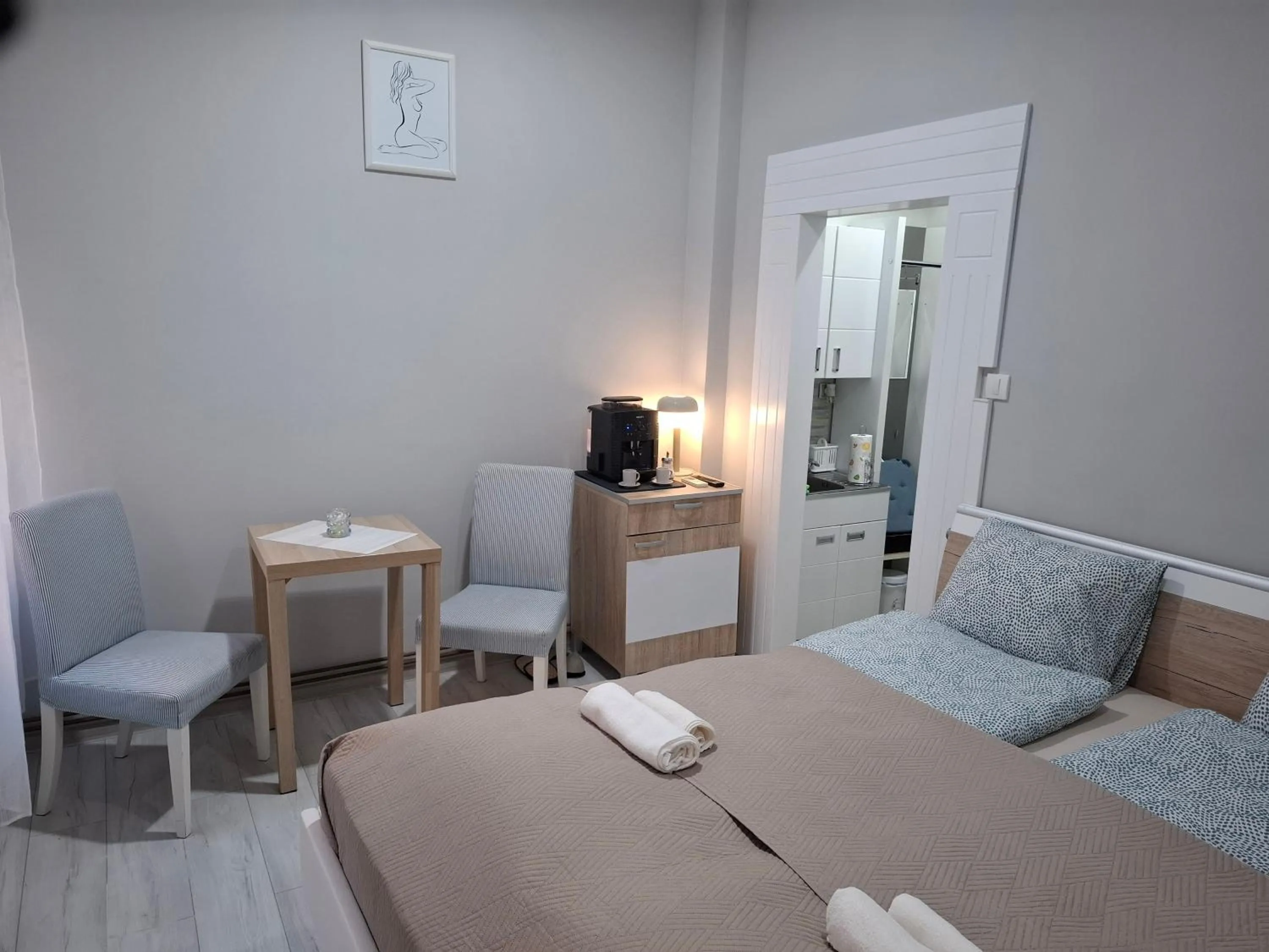 SnowWhite New Apartment