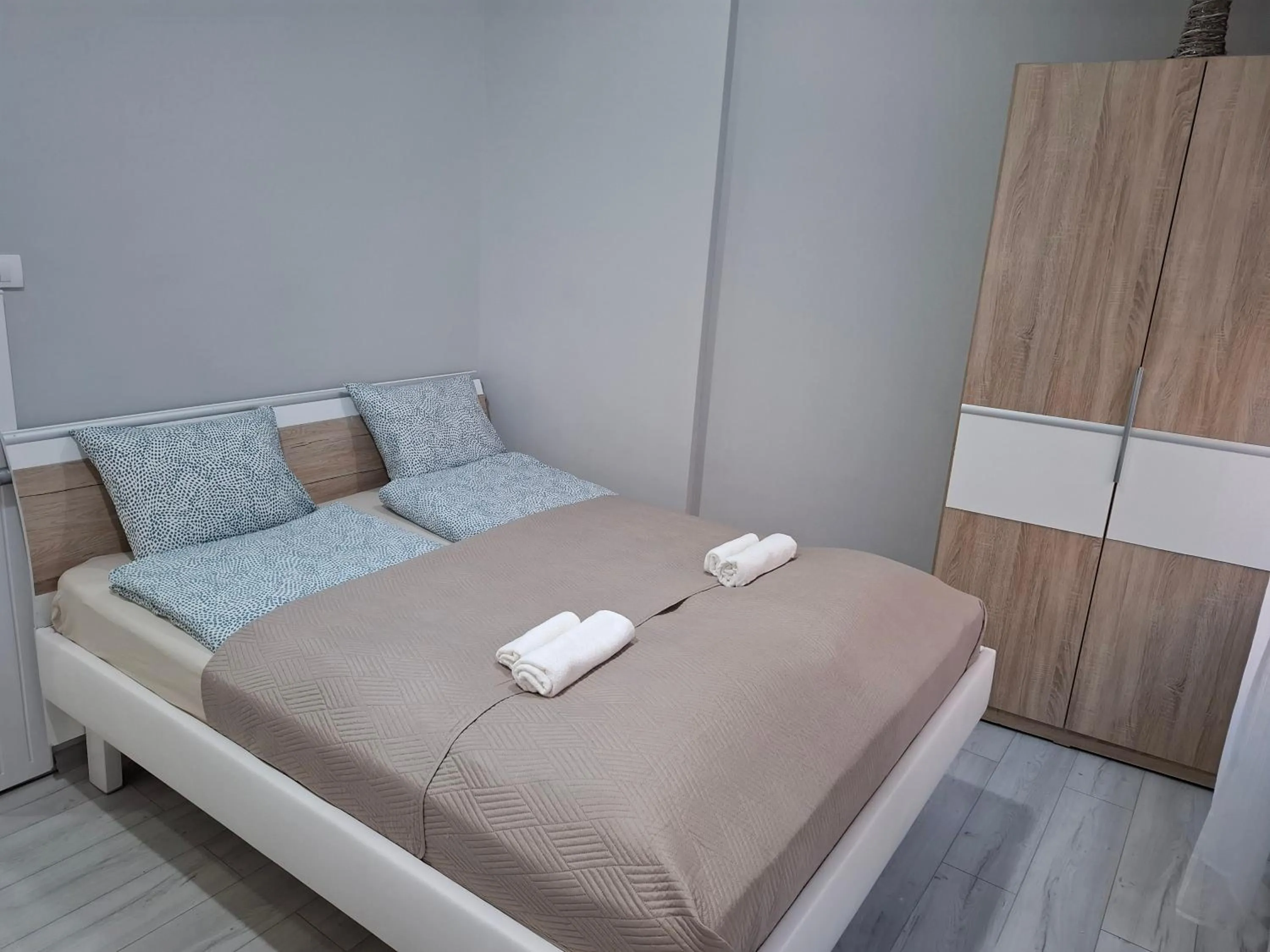 SnowWhite New Apartment
