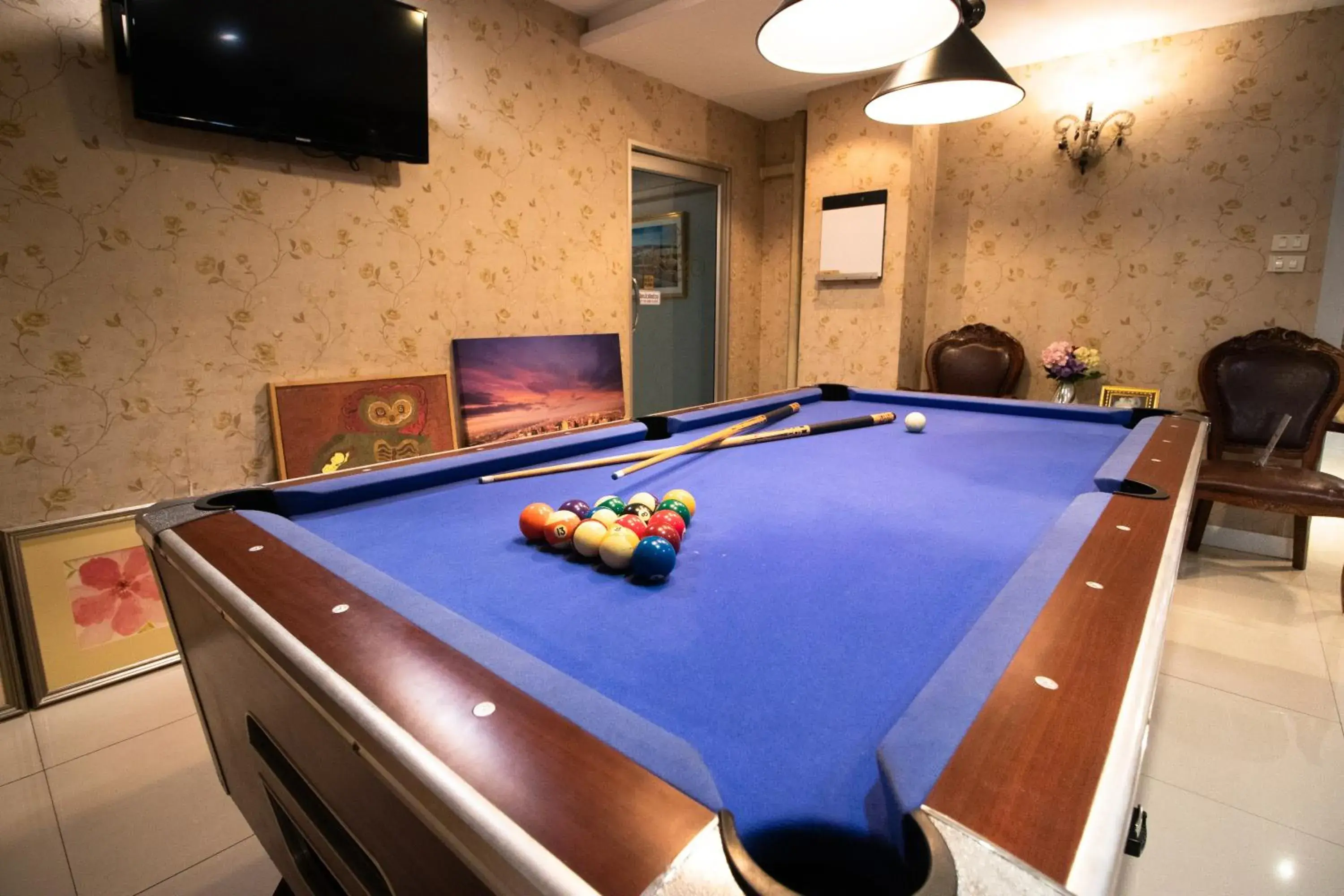 Billiard in Nara Suite Residence Bangkok Billiard in Nara Suite Residence Bangkok
