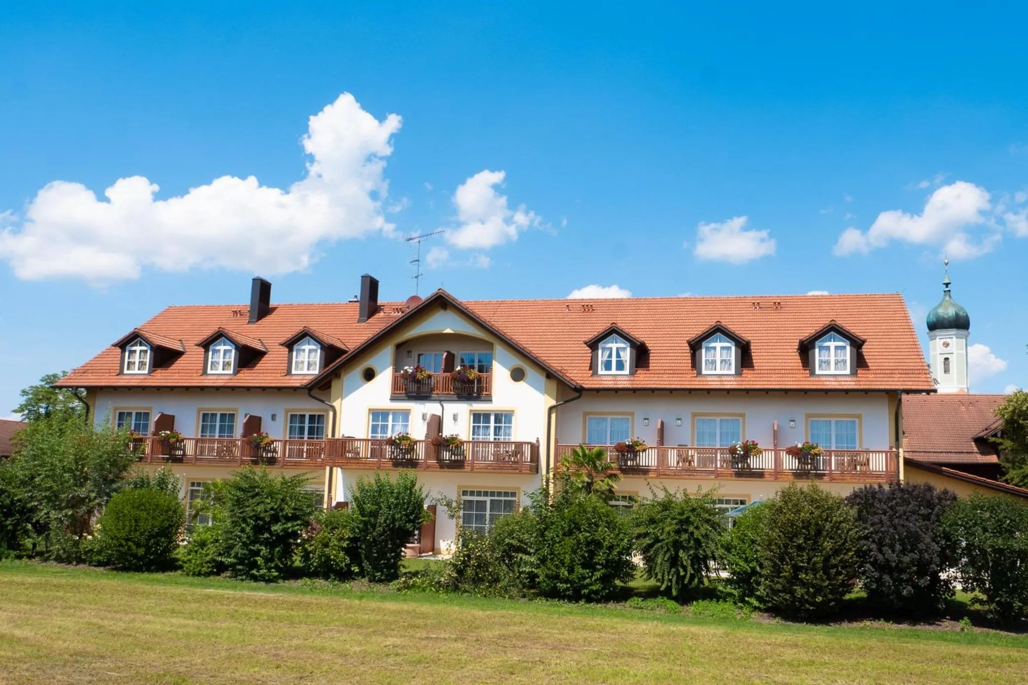 Facade/entrance in Glasl's Landhotel