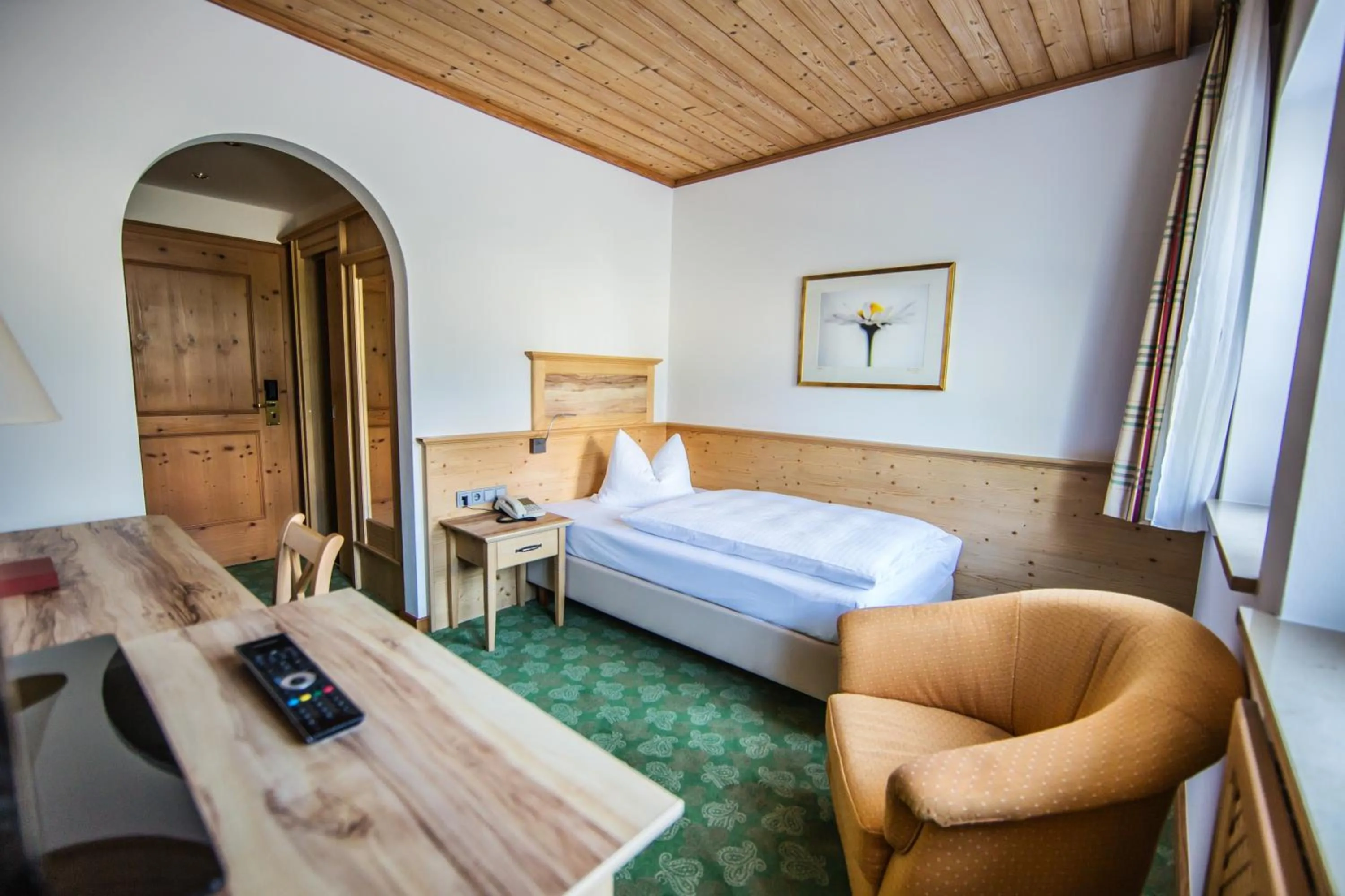 Photo of the whole room, Bed in Glasl's Landhotel