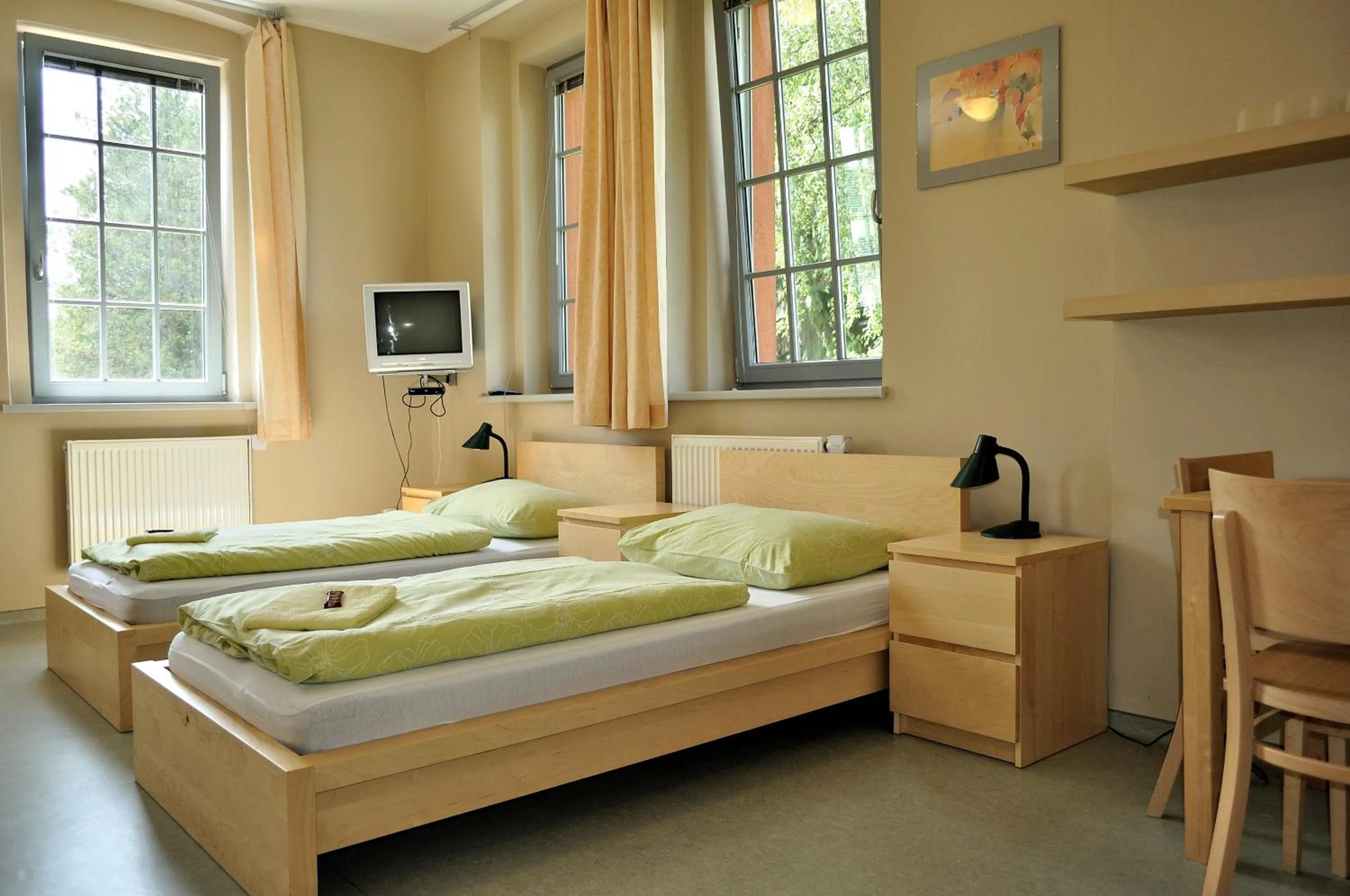 Quadruple Room with Shared Bathroom in Hostel Lípa - Továrna