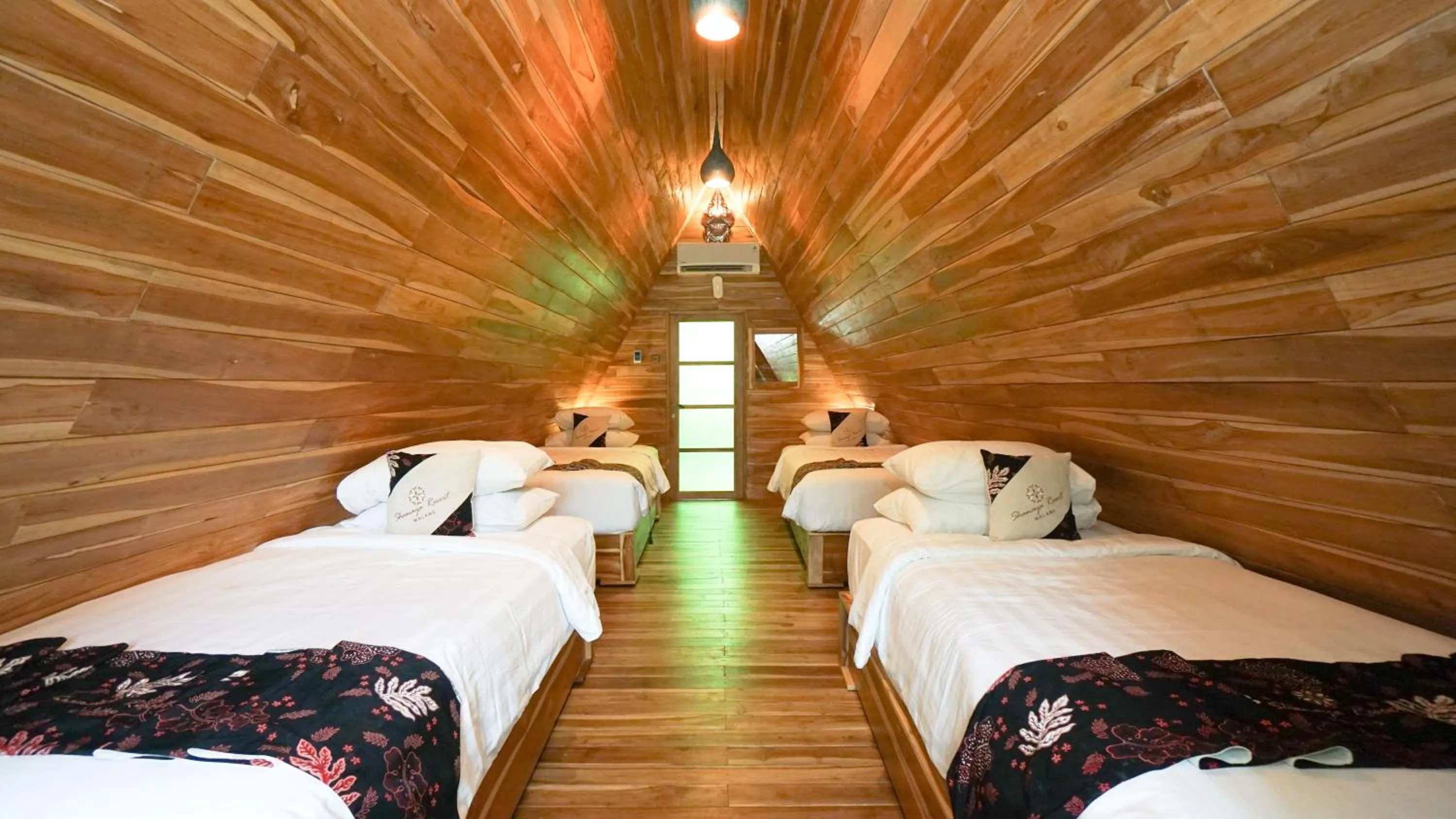 Bed in Shanaya Resort Malang