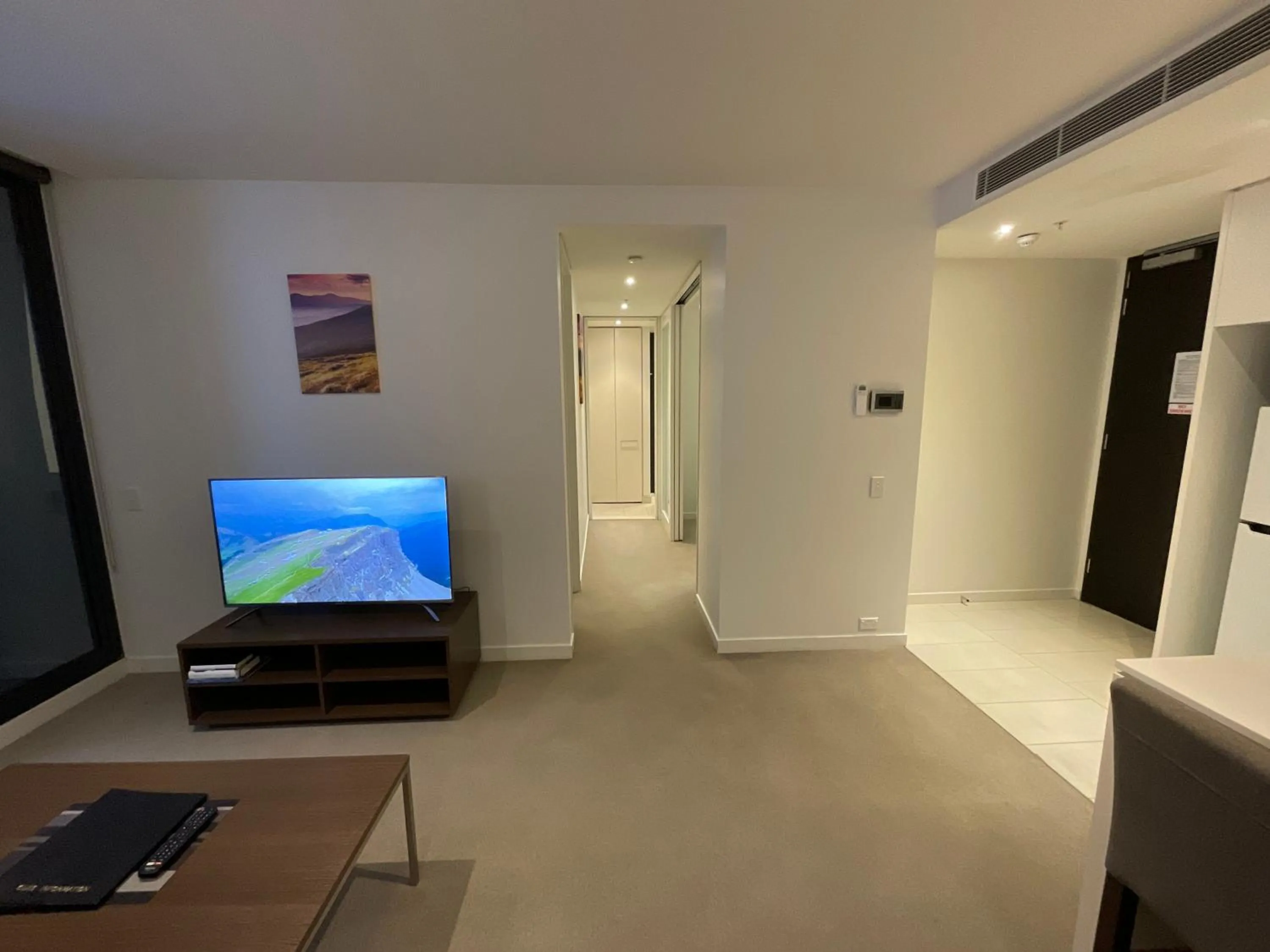 TV and multimedia in Flinders Street Apartments
