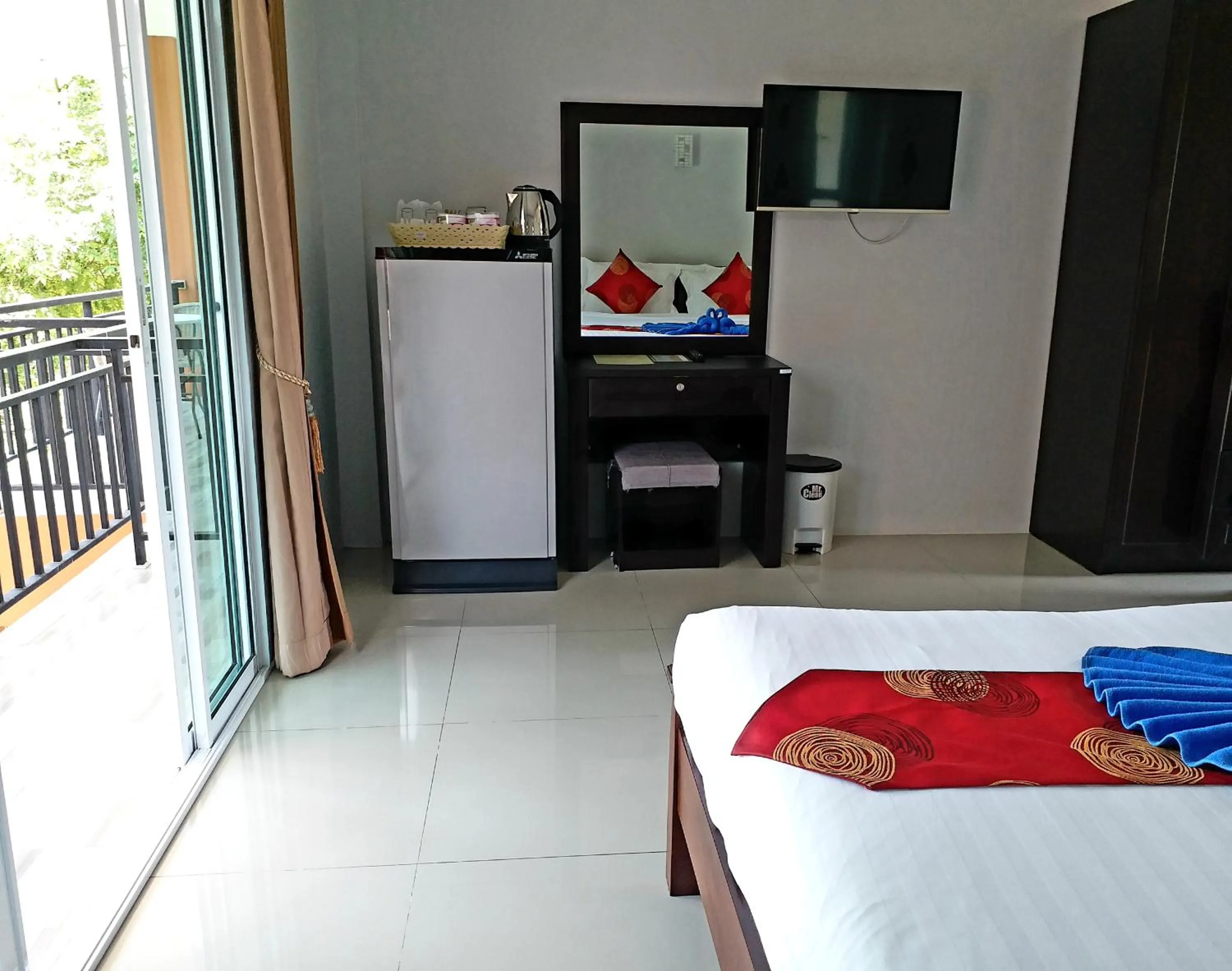 Bed in Tamarind Lanta Resort