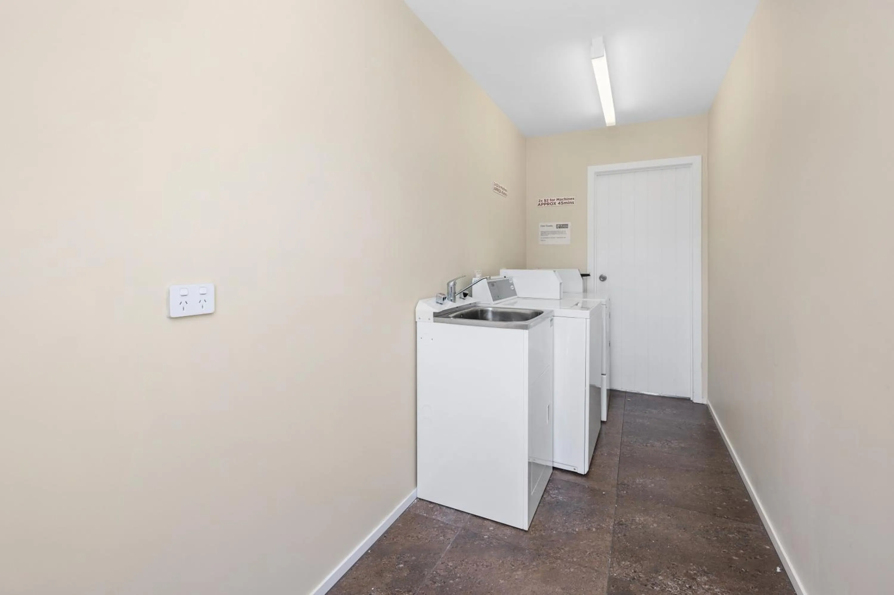 washing machine in ASURE Rotorua International Motor Inn