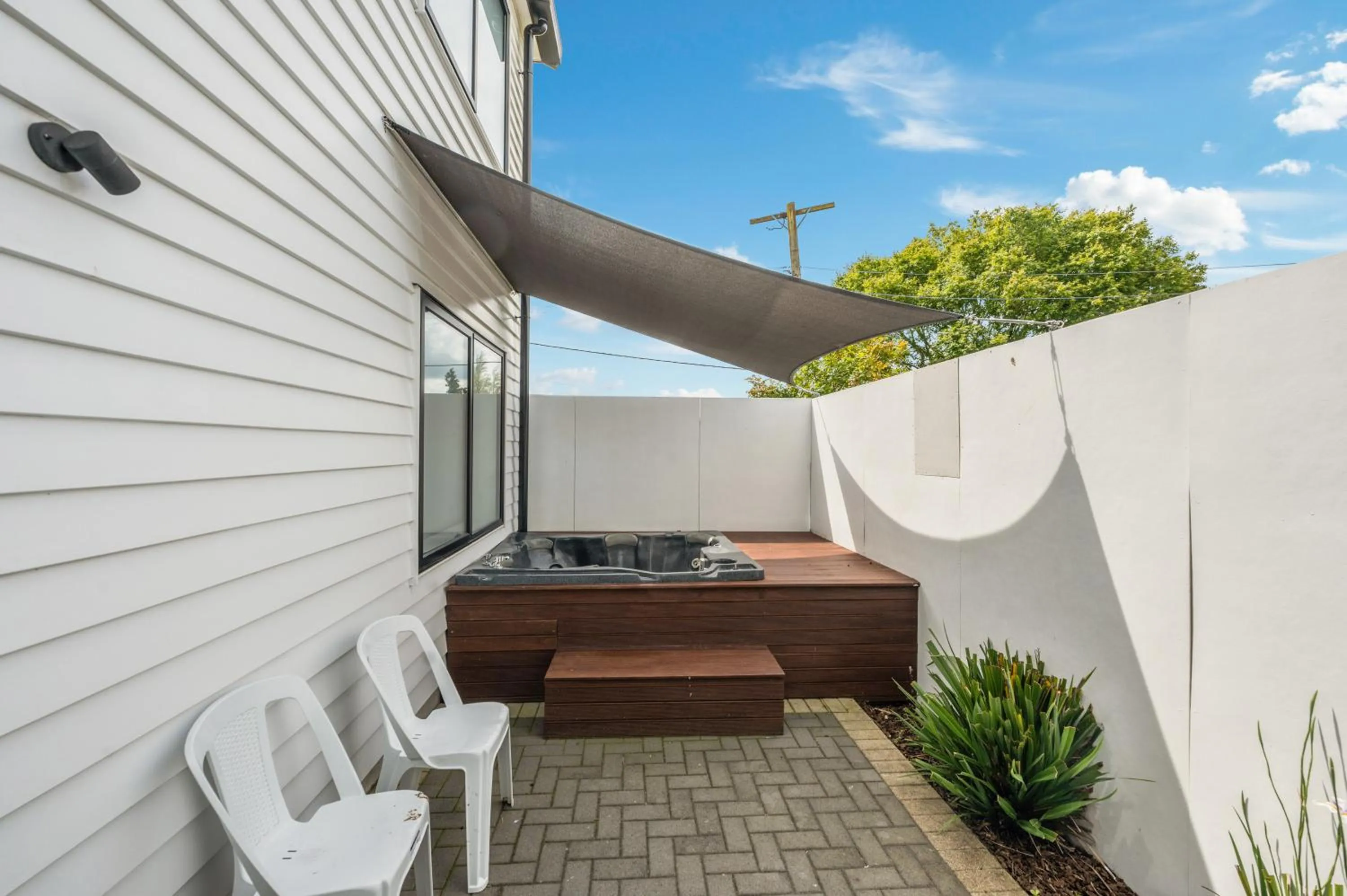 Patio in ASURE Rotorua International Motor Inn