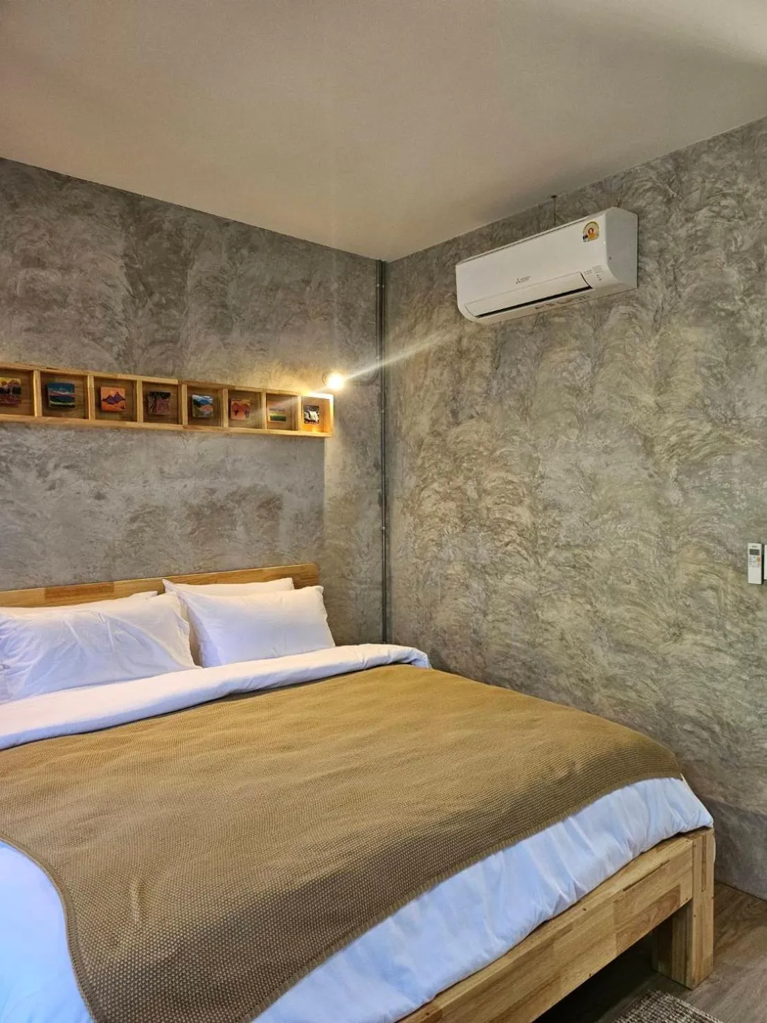 Bed in The Picturebook Guesthouse