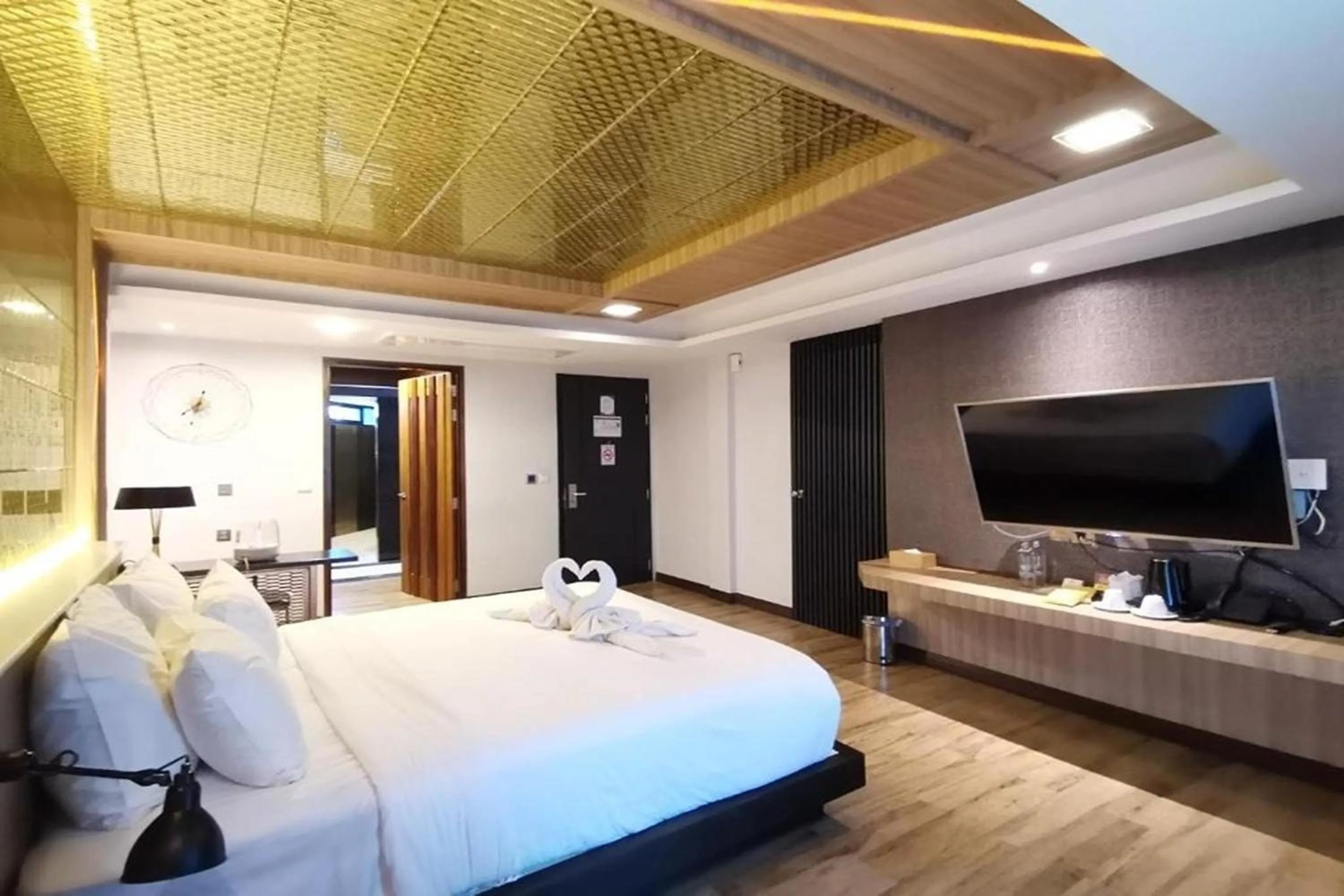 Bed in Holatel Hotel Phitsanulok