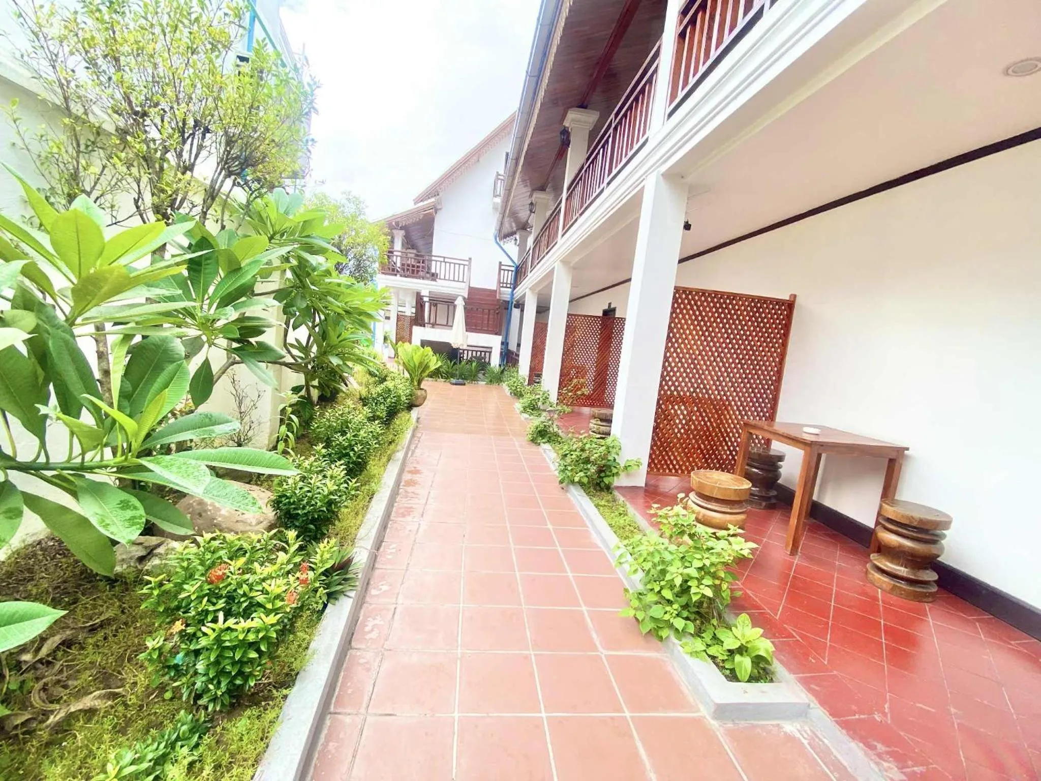 Luang Prabang Pavilion Hotel & Travel