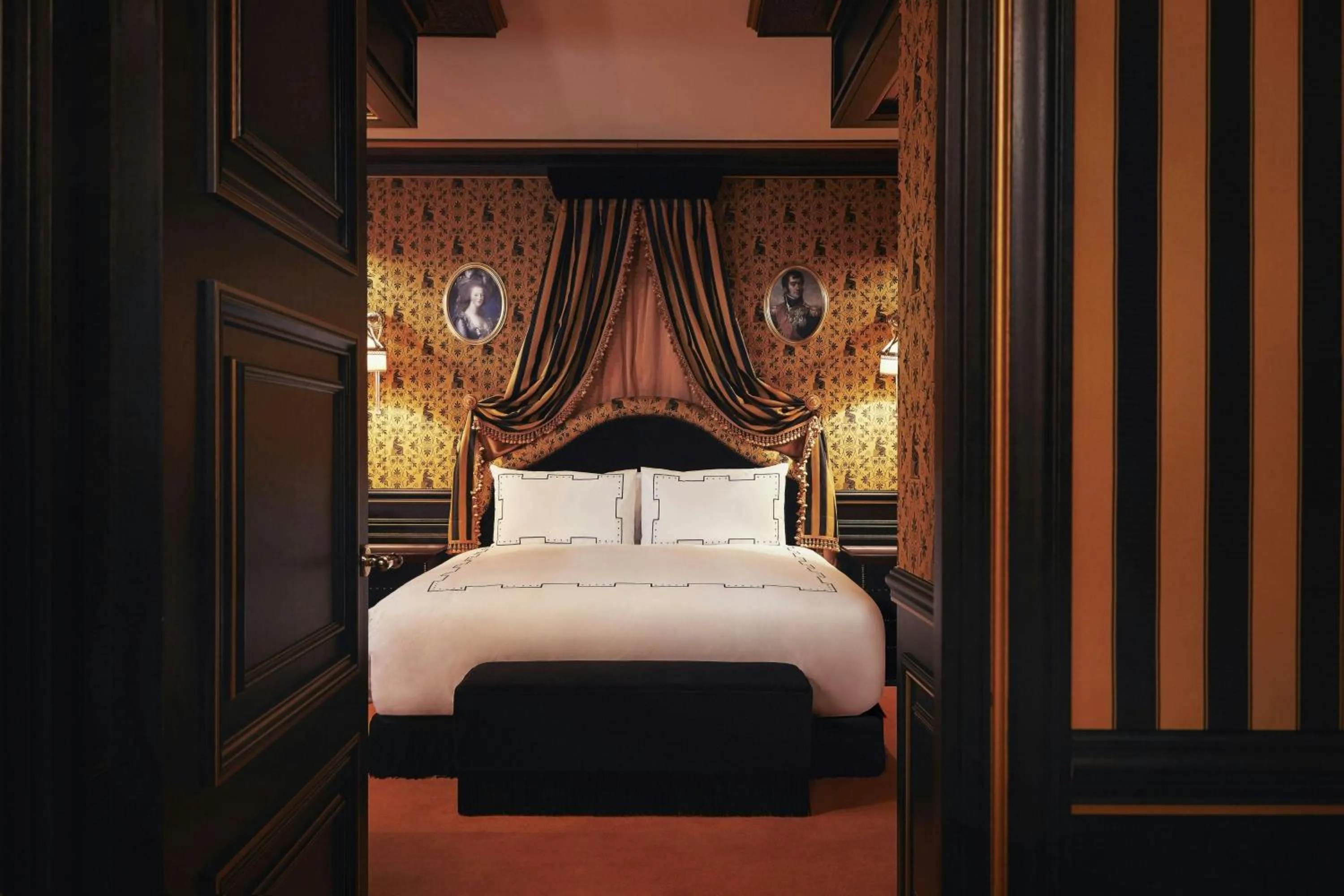 Photo of the whole room, Bed in L'Escape, a Luxury Collection Hotel, Seoul Myeongdong