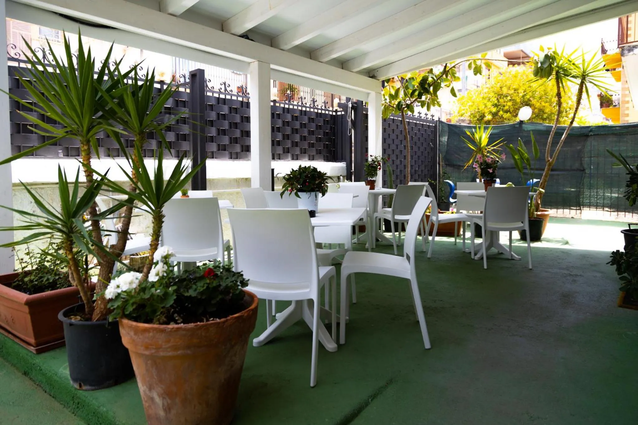 Patio in Kunesias B&B