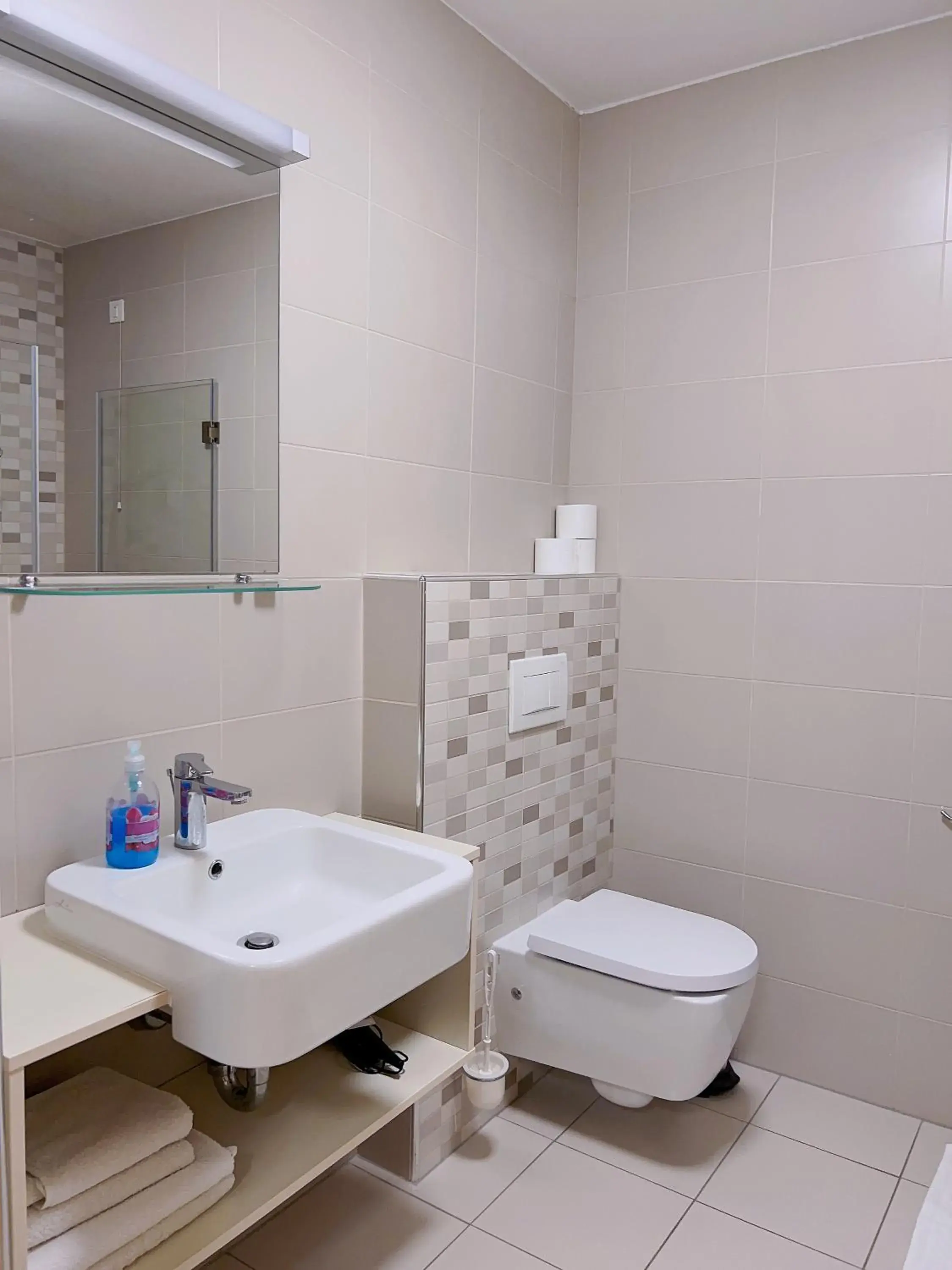 Double Room in Villa Mari I Double Room in Villa Mari I