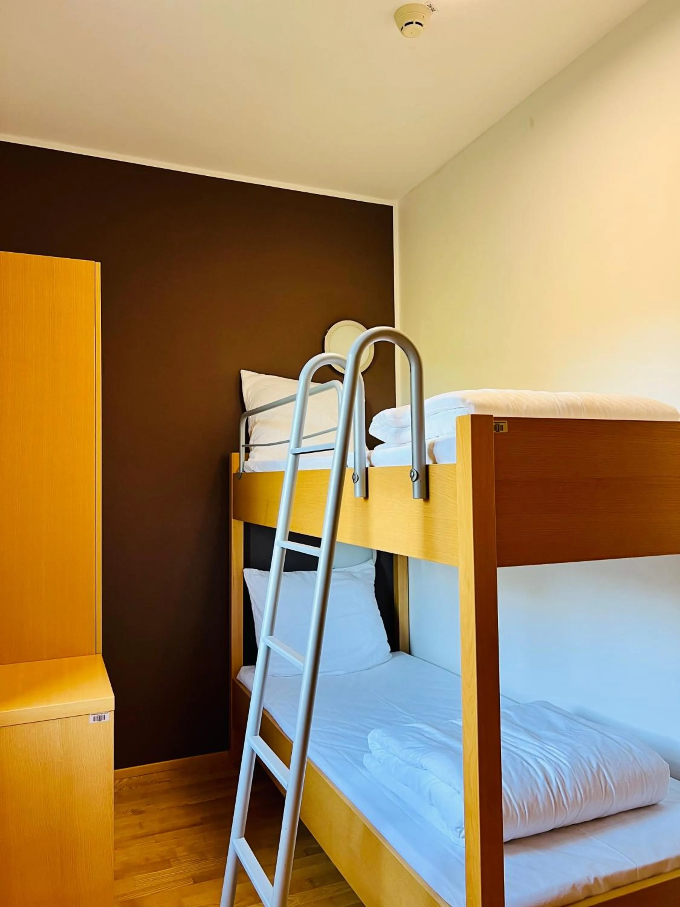 Bedroom, Bed in Villa Mari I