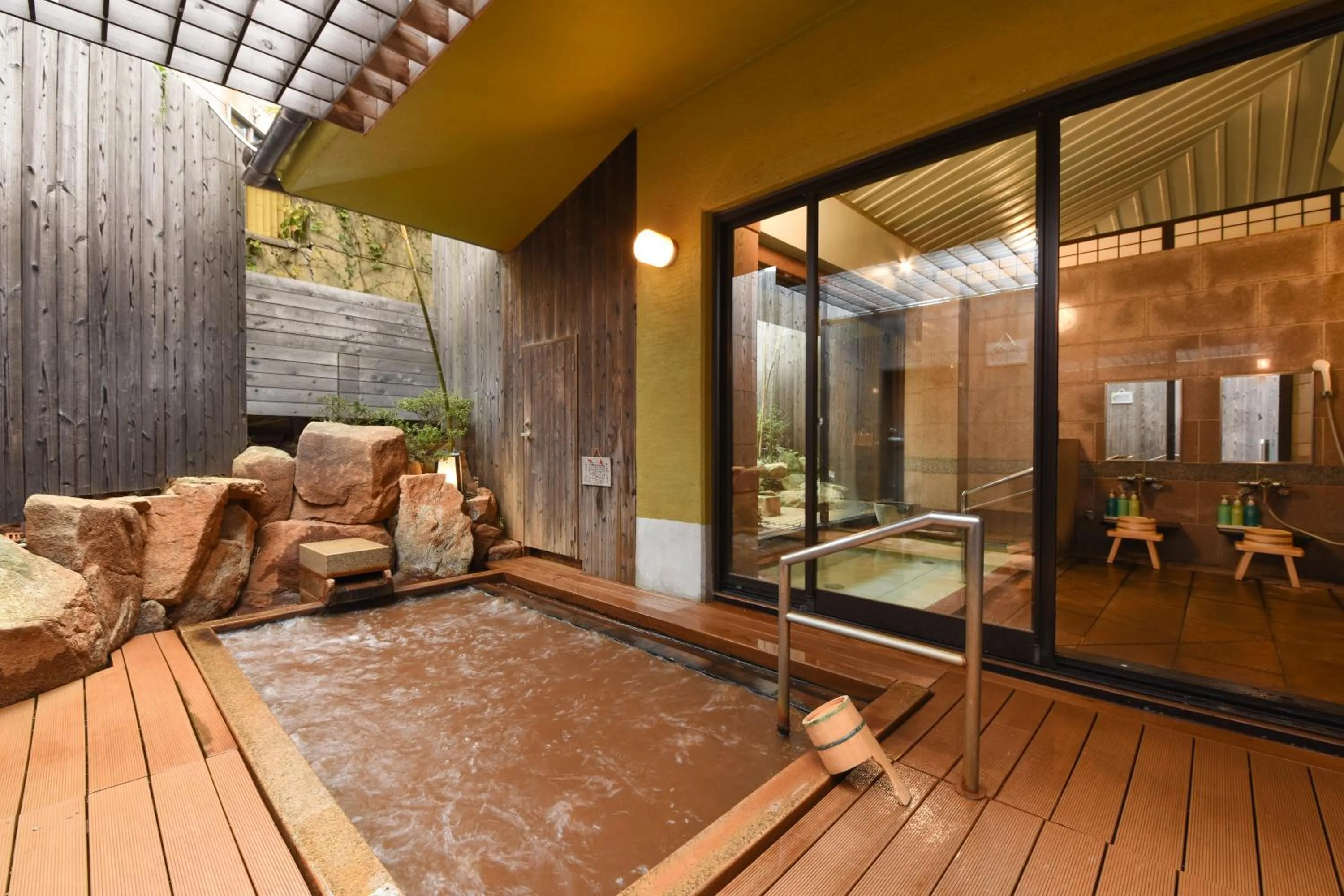 Hot Spring Bath in Arima Onsen Koki