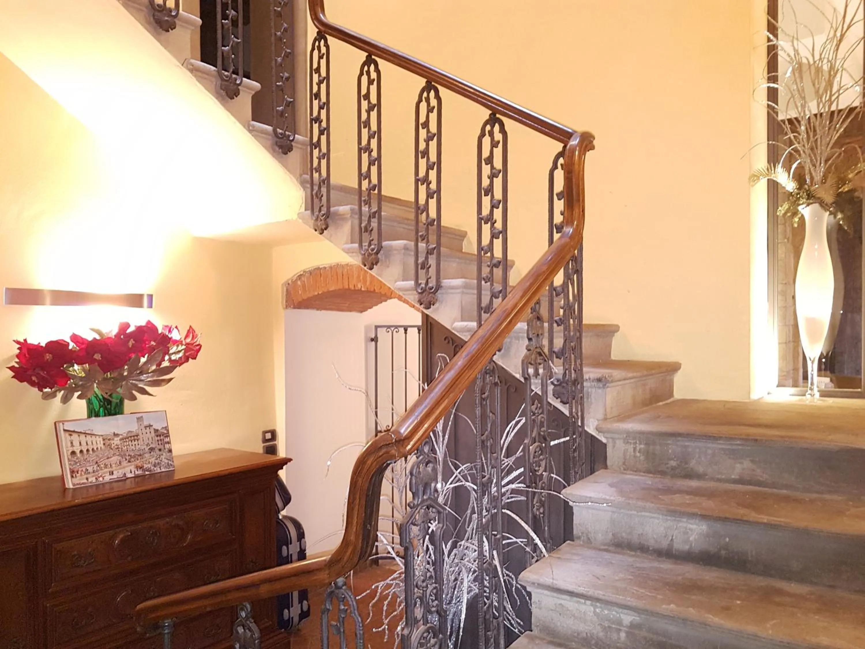 Property building in La Corte Del Re Suite & Rooms Arezzo