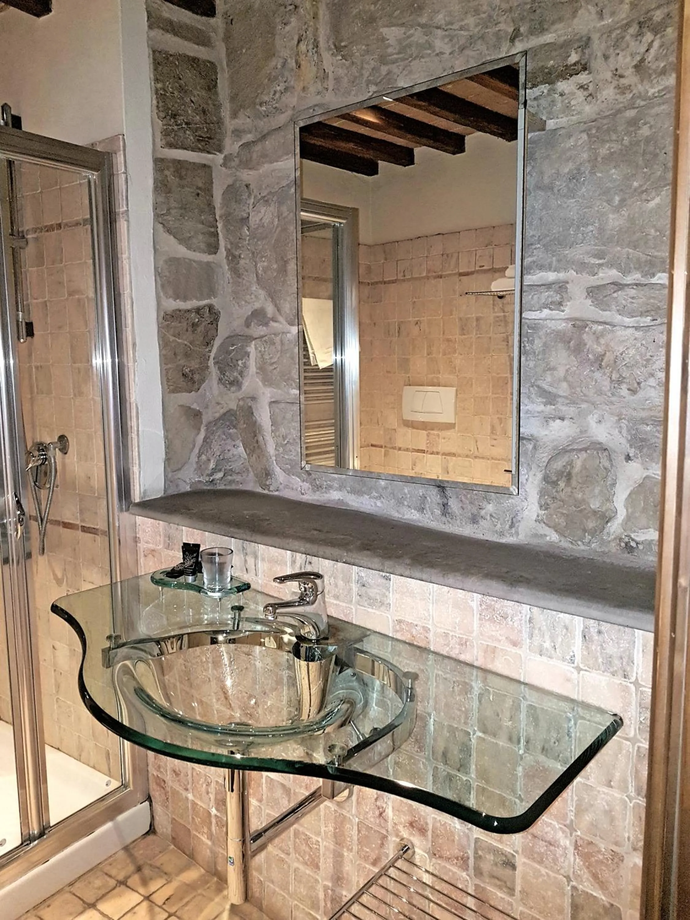 Toilet in La Corte Del Re Suite & Rooms Arezzo