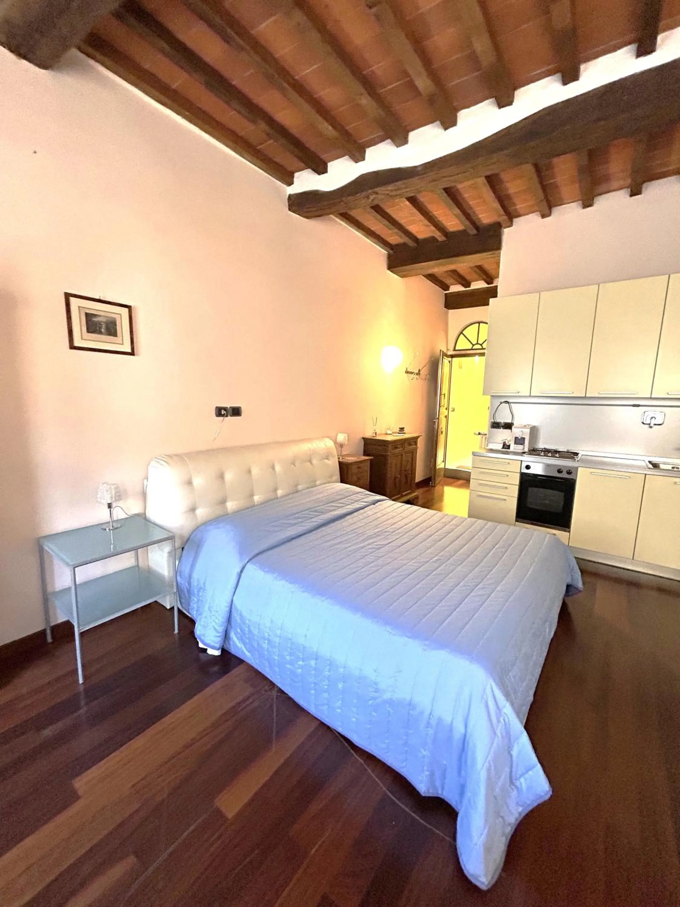 Bedroom, Bed in La Corte Del Re Suite & Rooms Arezzo