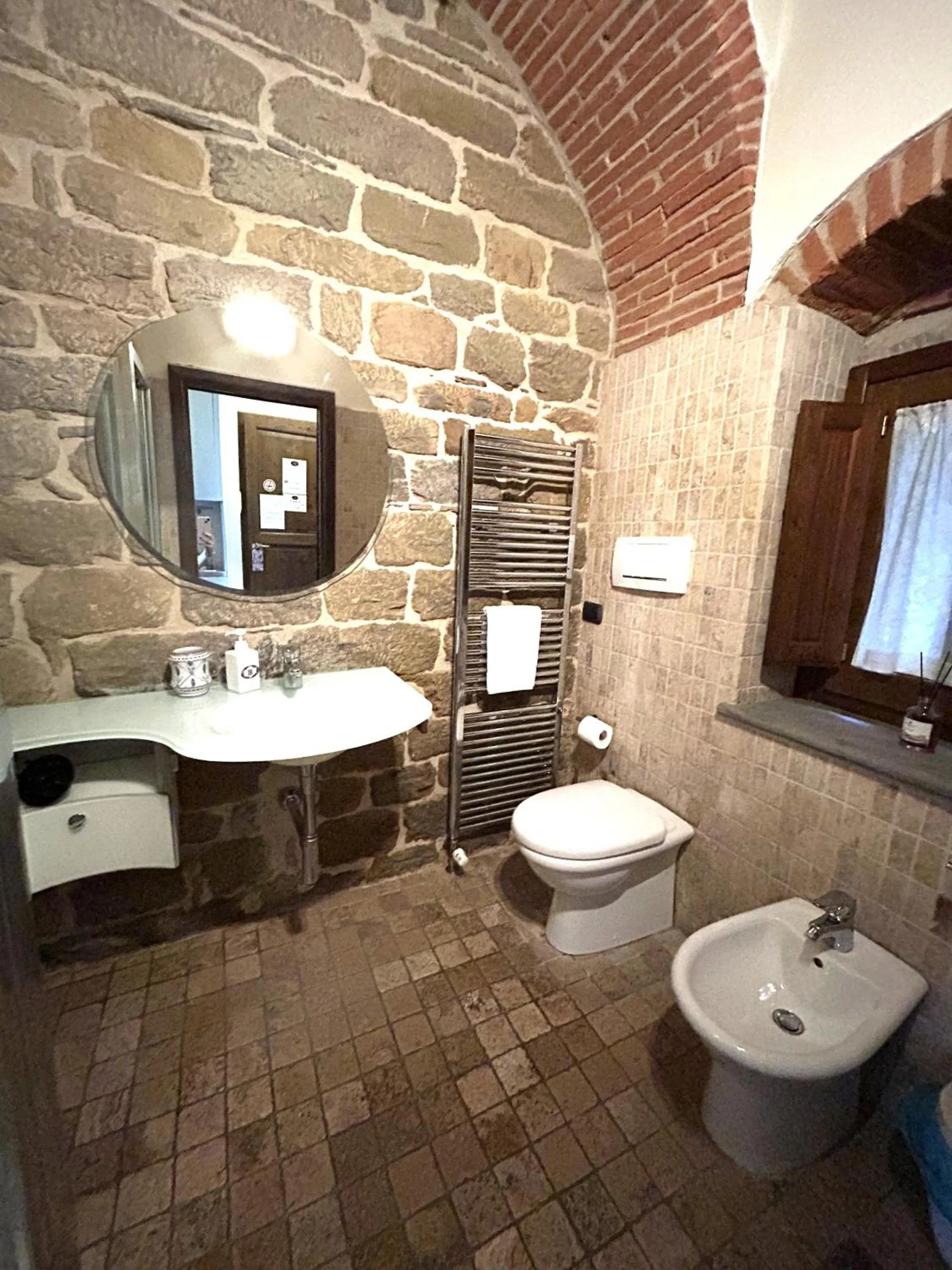 Bathroom in La Corte Del Re Suite & Rooms Arezzo