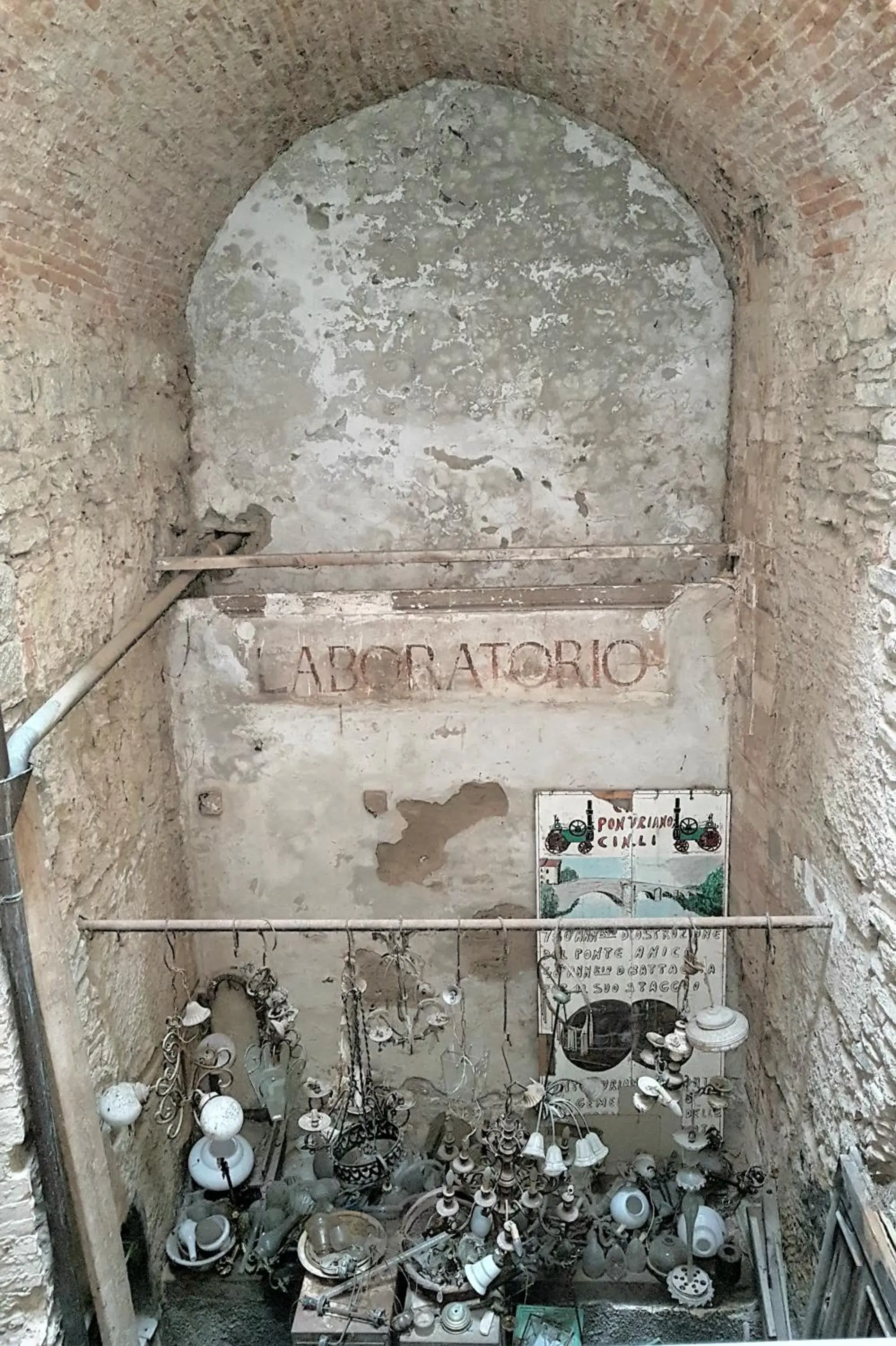 Inner courtyard view in La Corte Del Re Suite & Rooms Arezzo Inner courtyard view in La Corte Del Re Suite & Rooms Arezzo