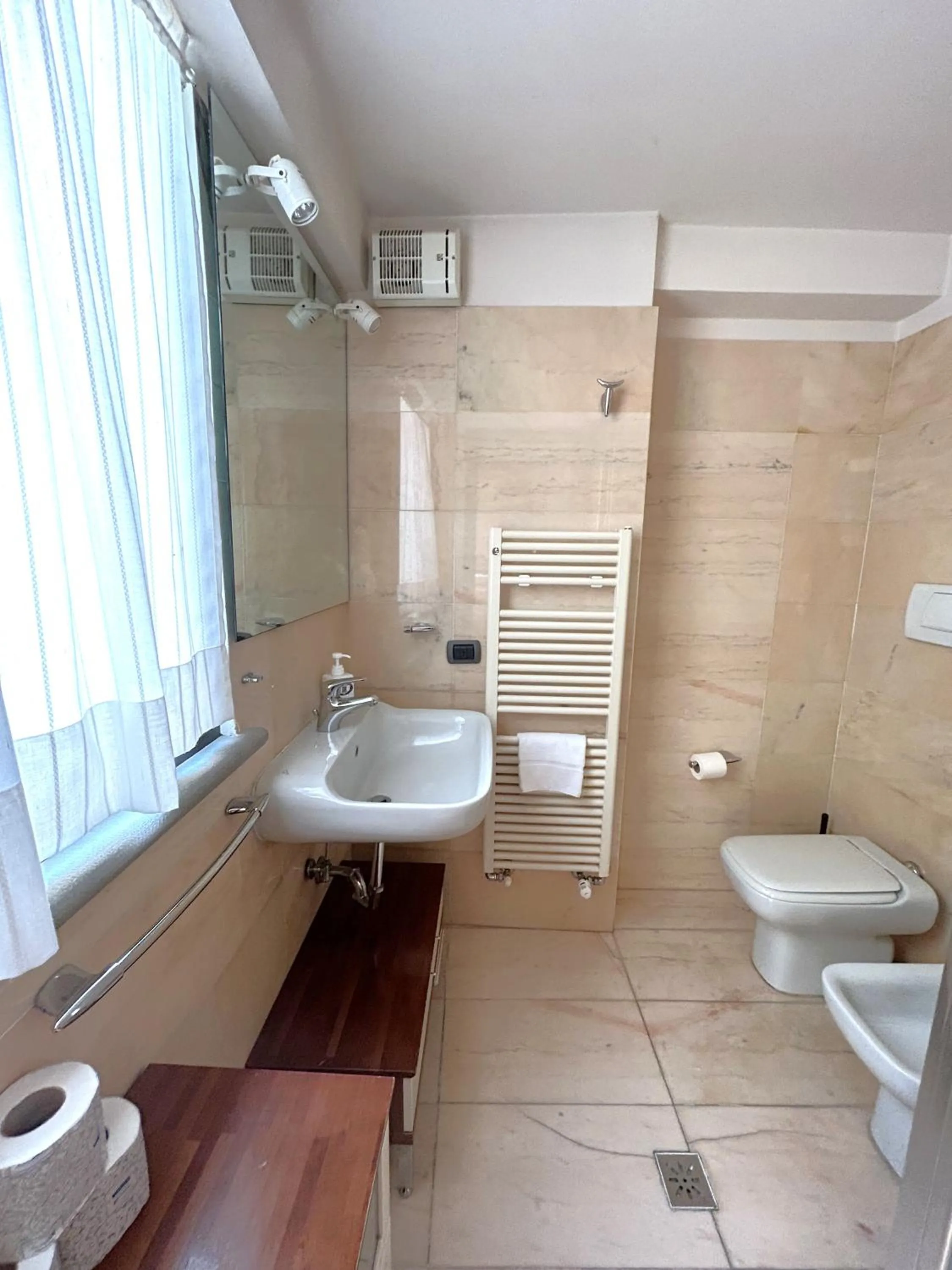 Bathroom in La Corte Del Re Suite & Rooms Arezzo