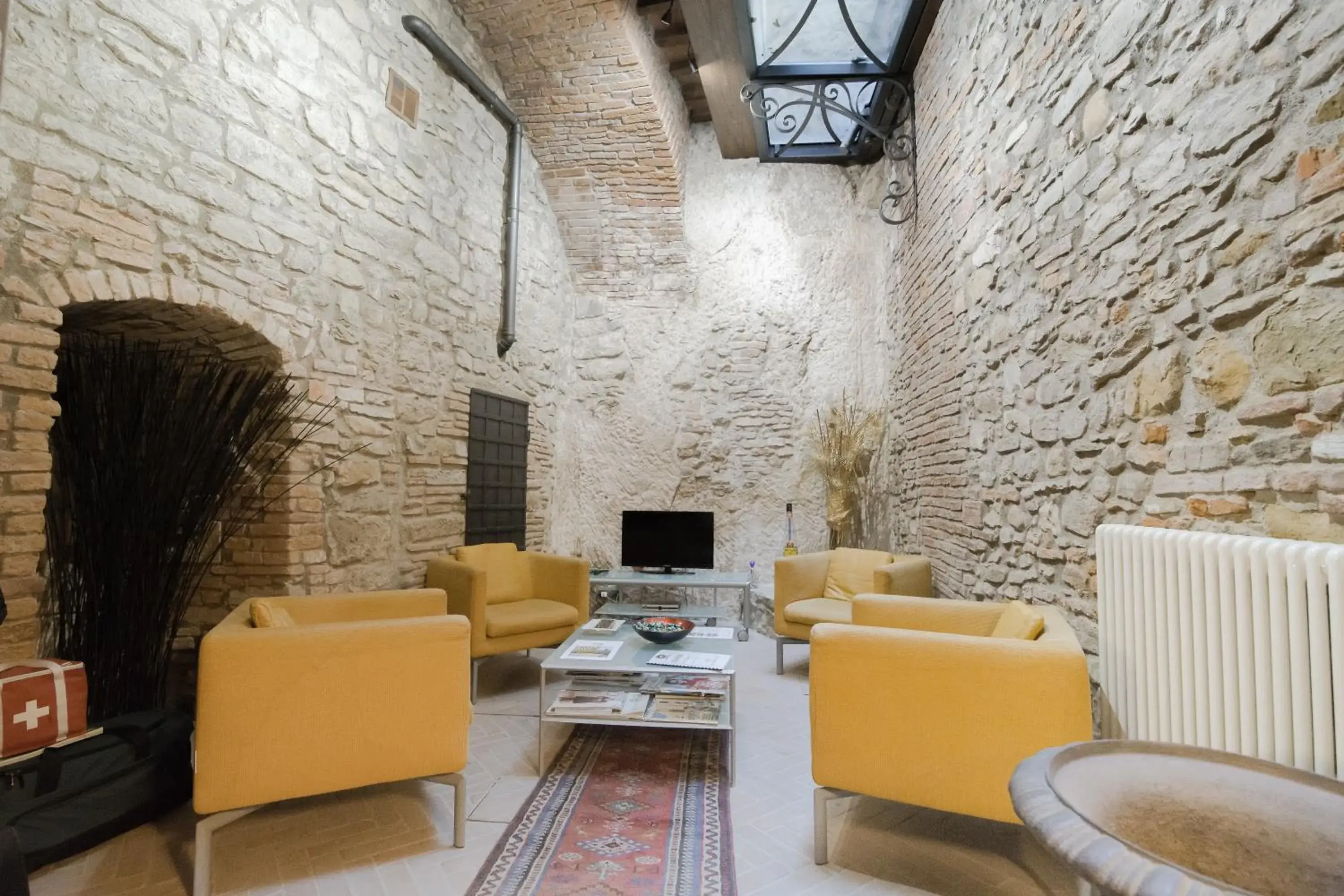 Lobby or reception in La Corte Del Re Suite & Rooms Arezzo Lobby or reception in La Corte Del Re Suite & Rooms Arezzo