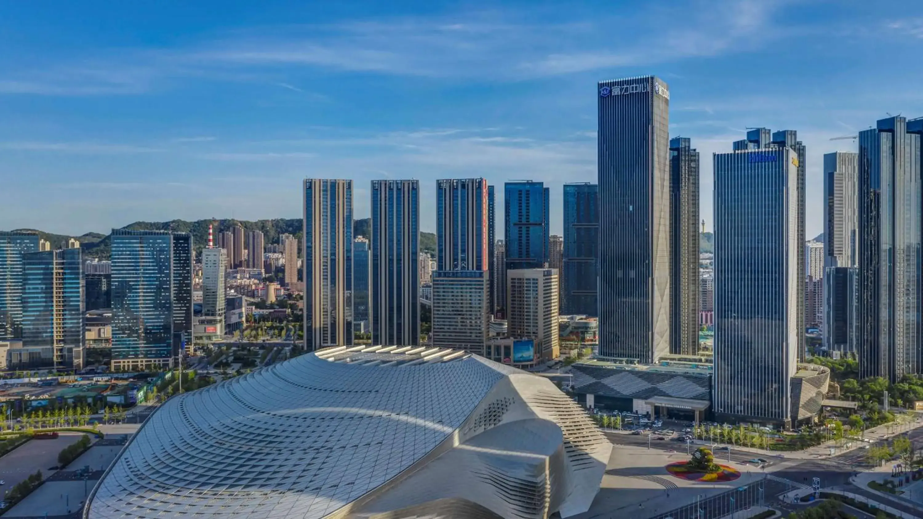 Property building in Hilton Dalian Property building in Hilton Dalian