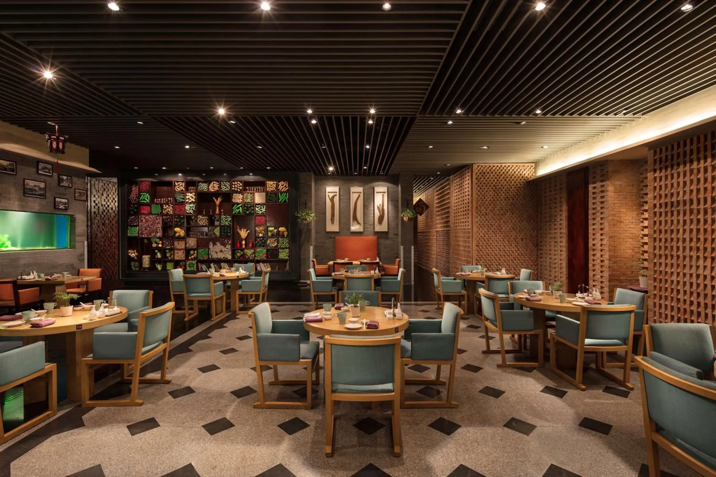 Restaurant/places to eat in Hilton Dalian Restaurant/places to eat in Hilton Dalian