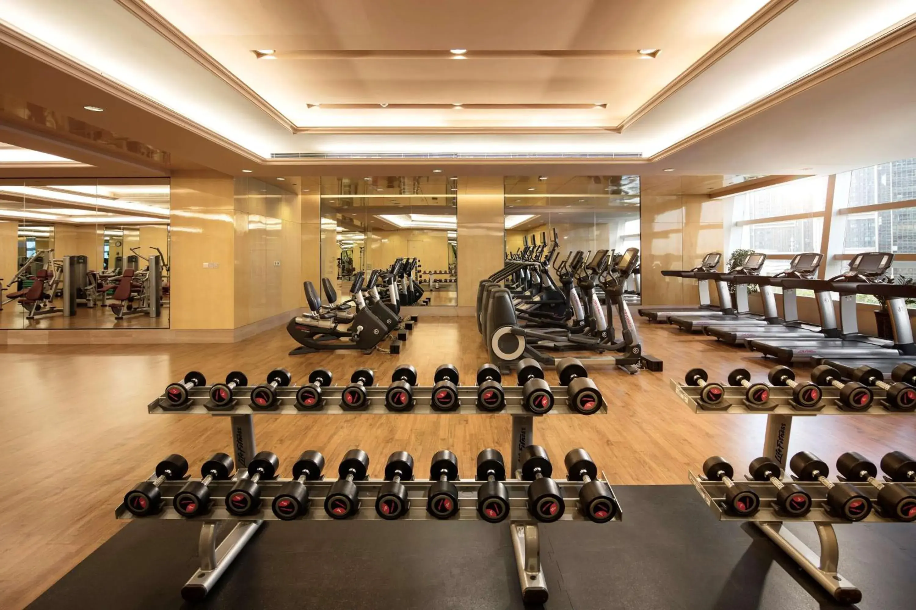 Fitness centre/facilities in Hilton Dalian Fitness centre/facilities in Hilton Dalian