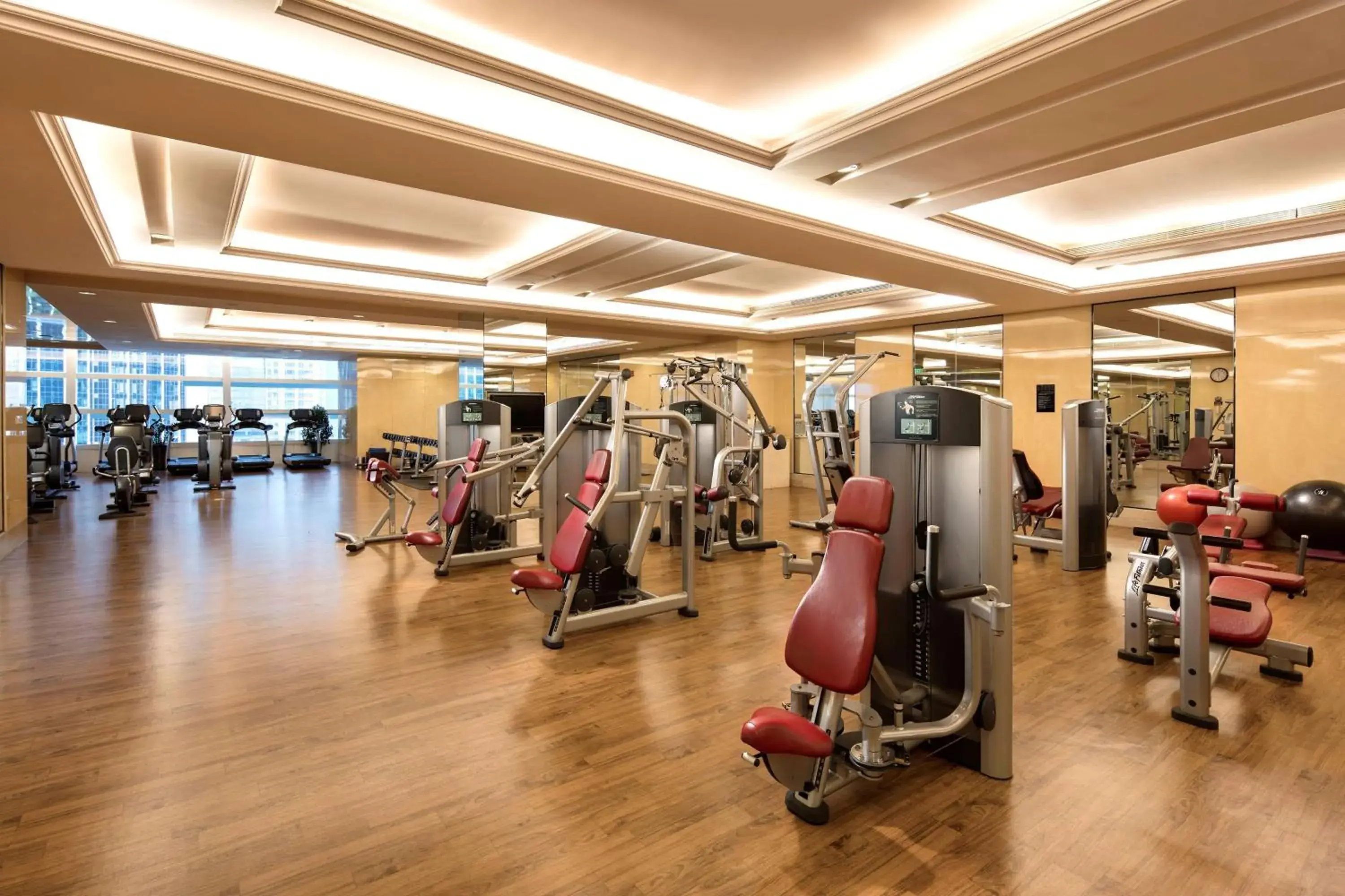 Fitness centre/facilities in Hilton Dalian Fitness centre/facilities in Hilton Dalian